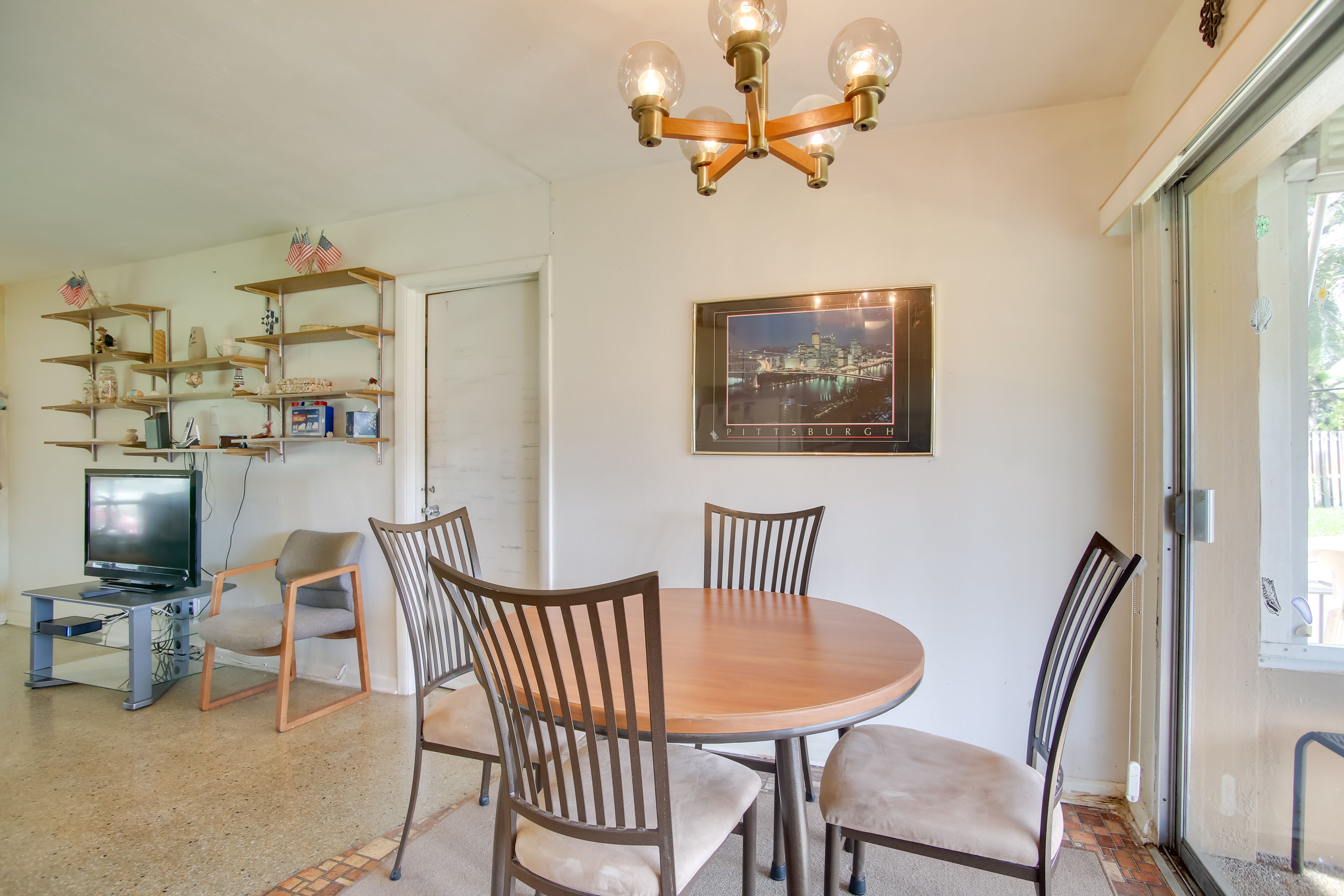 Dining Space | Dishware & Flatware