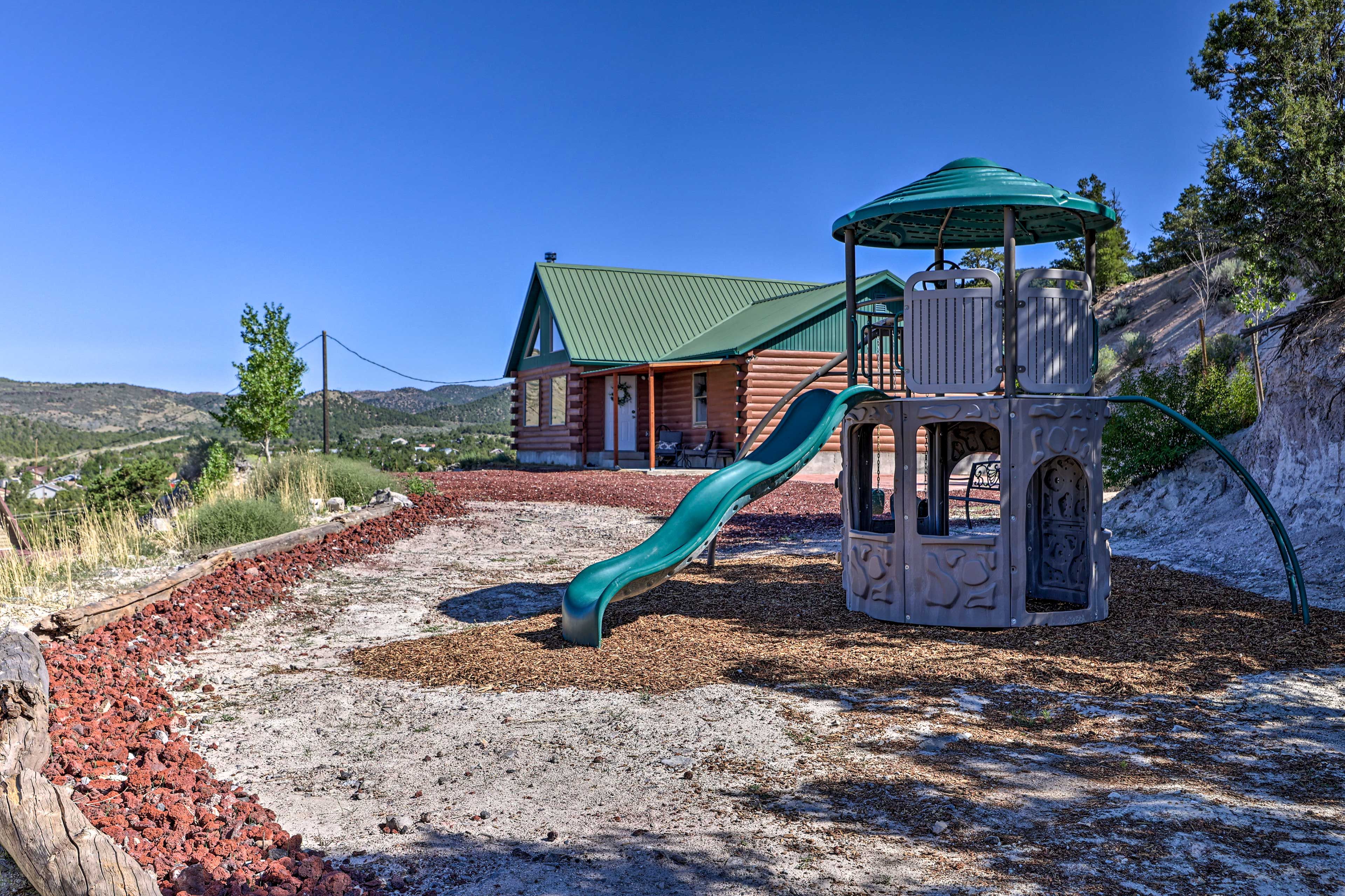 Central Vacation Rental | 3BR | 2BA | 1,506 Sq Ft | 2 Steps to Enter