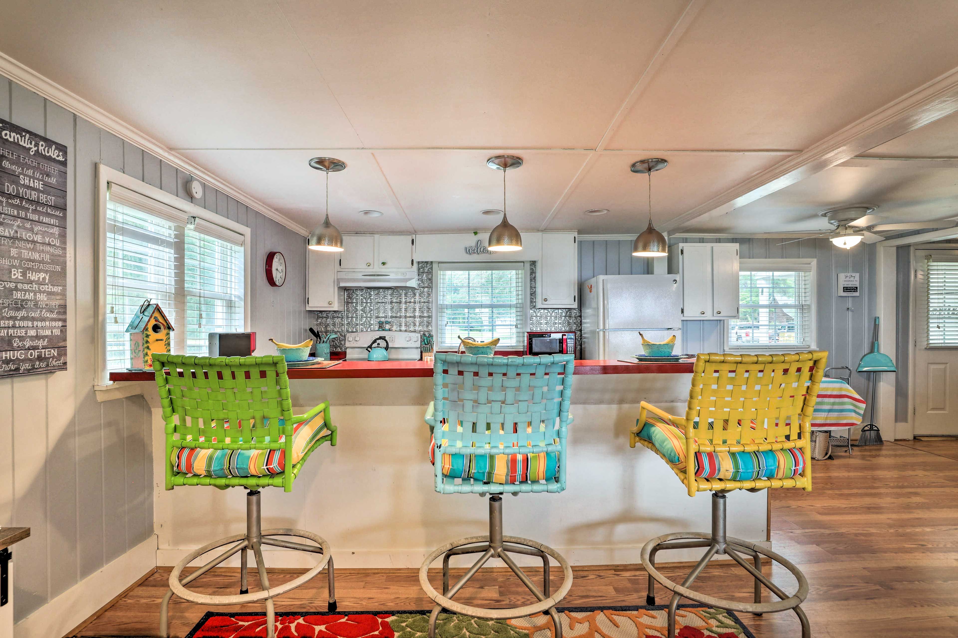 Kitchen | Dishware & Flatware