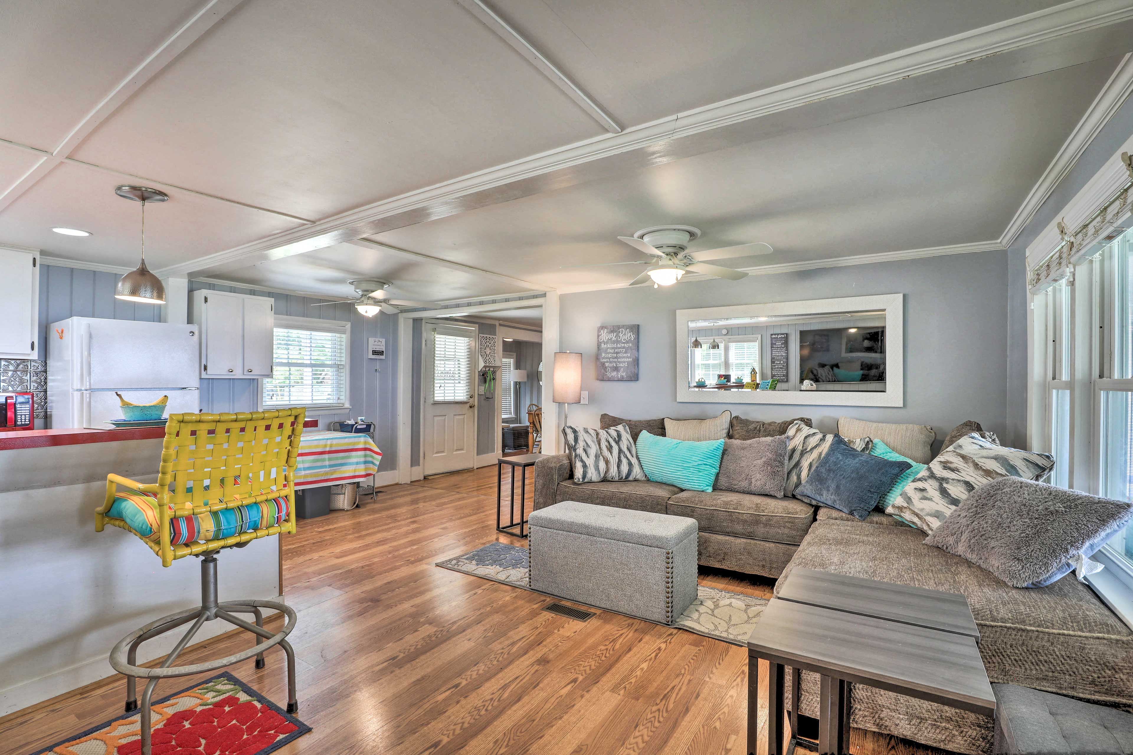 Living Room | Smart TV