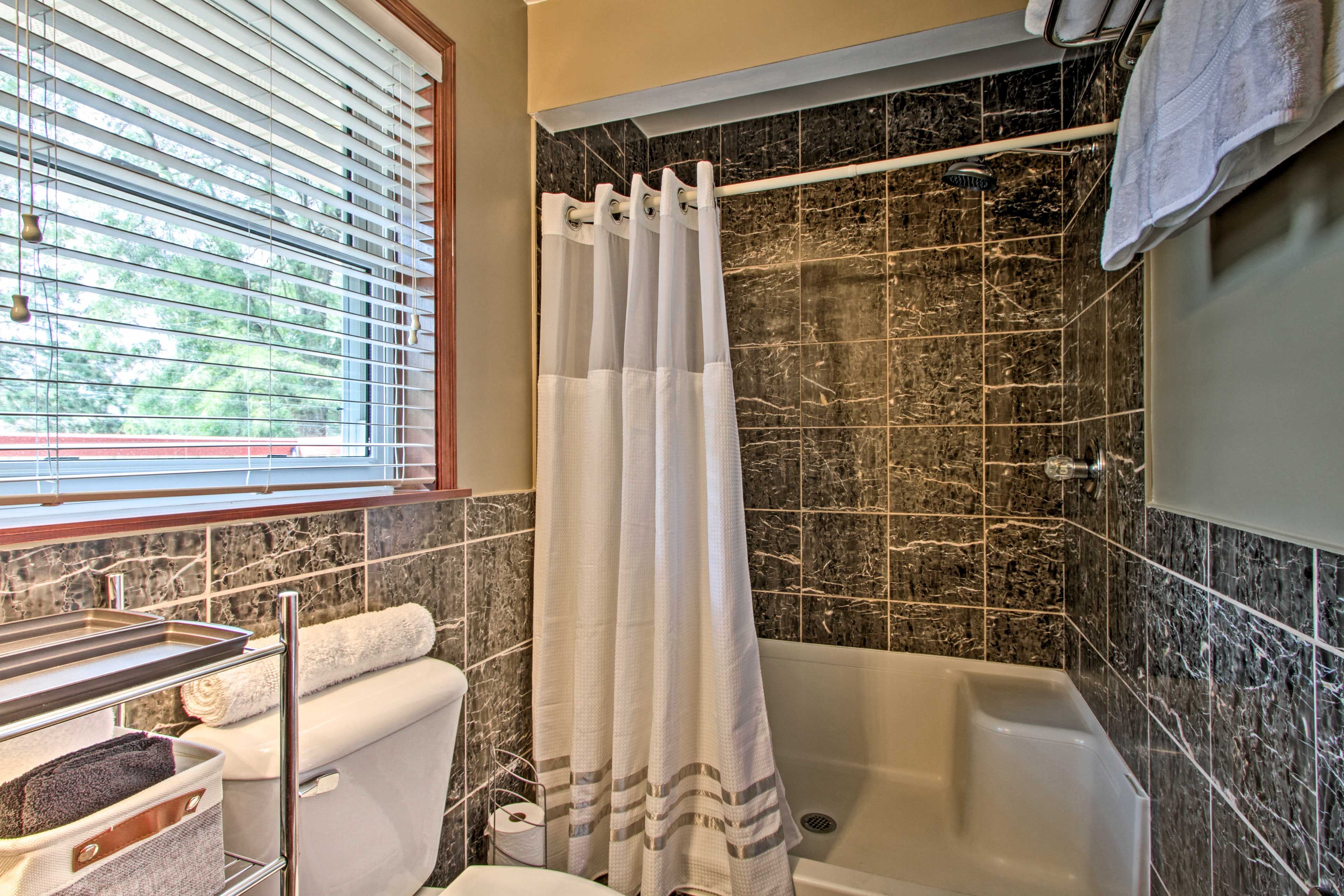 Bathroom | Towels Provided