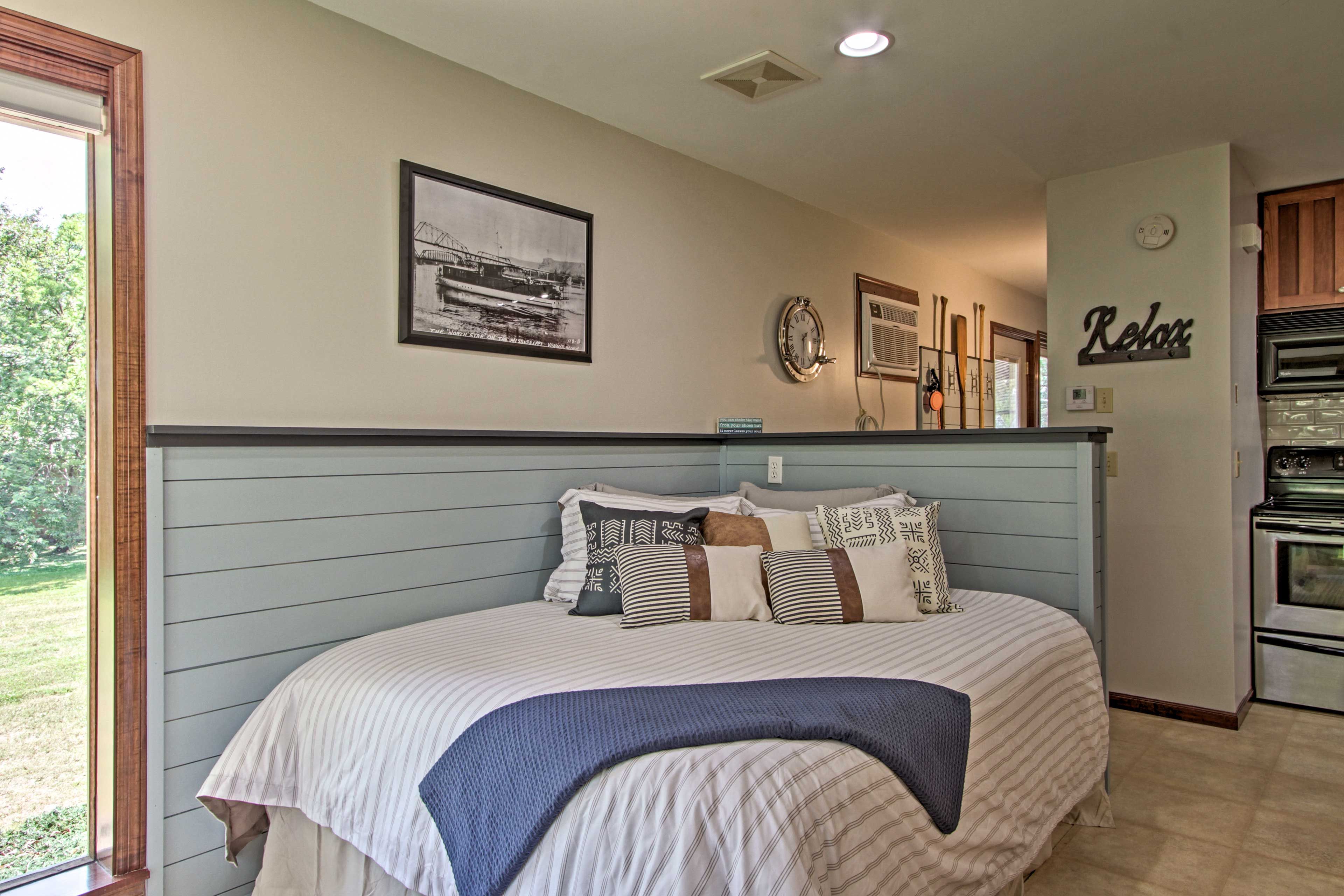 Studio | Linens Provided