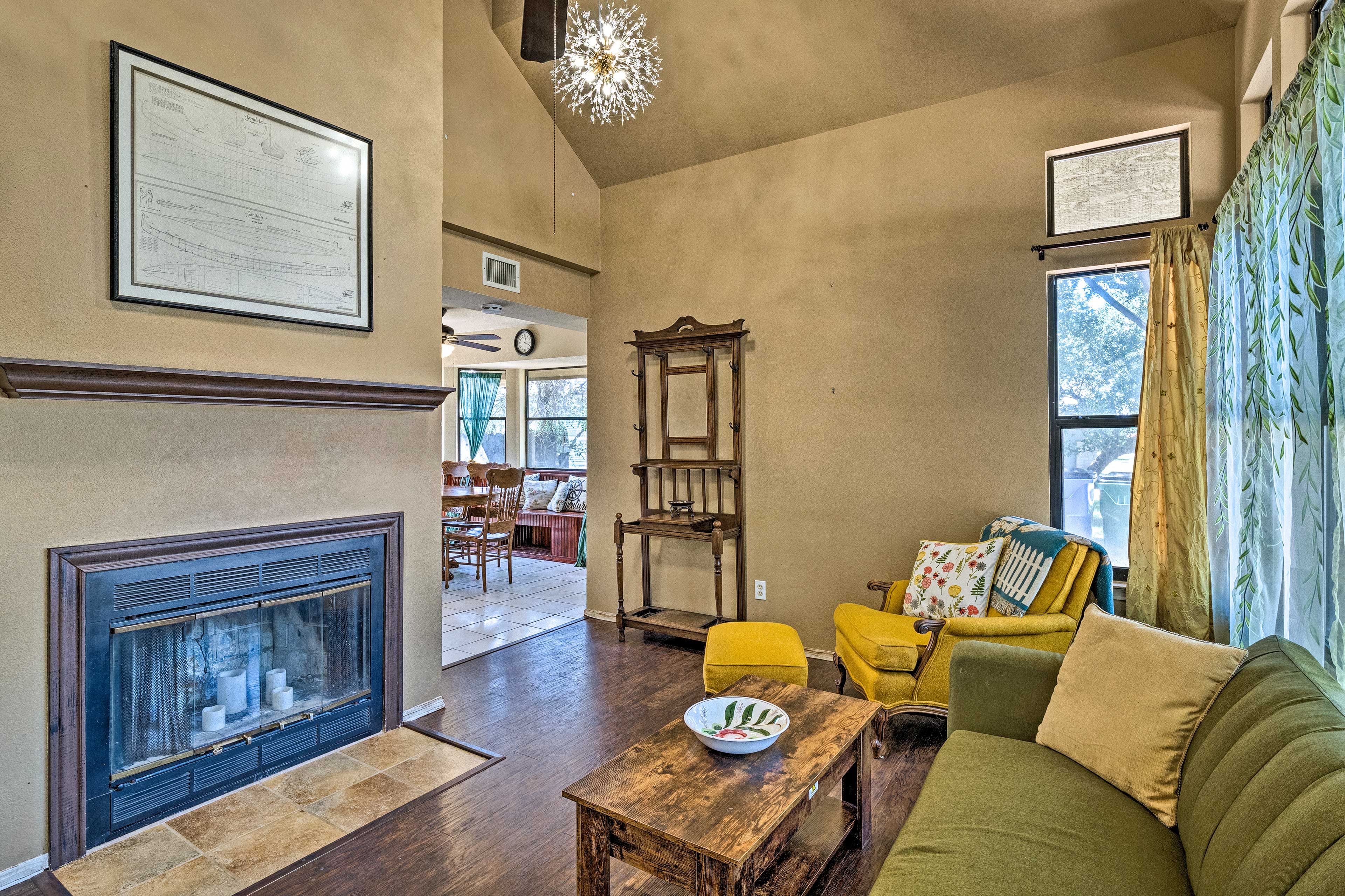 Bedroom & Bathroom on 1st Floor | Free WiFi | Towels & Linens Provided