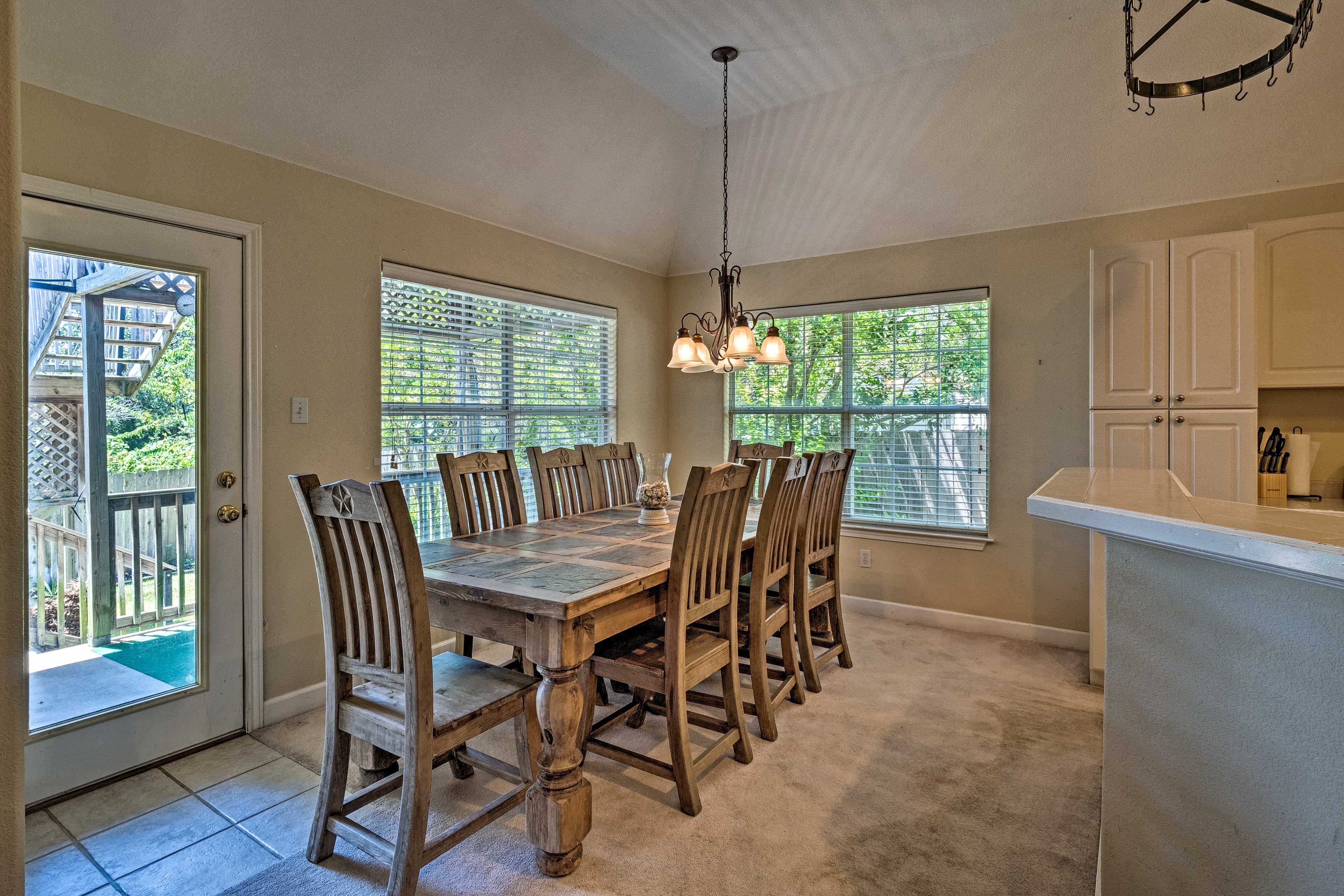 Dining Area | Dishware & Flatware