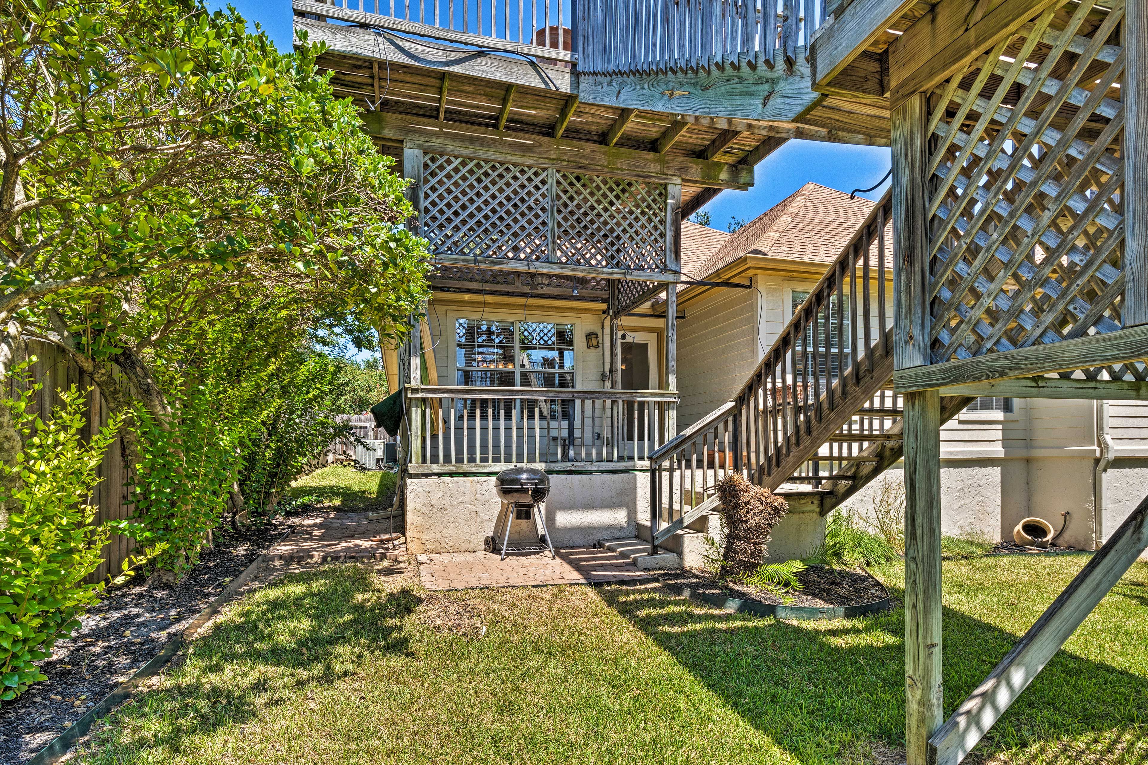 Fenced Yard | Half Mi to Lake Travis