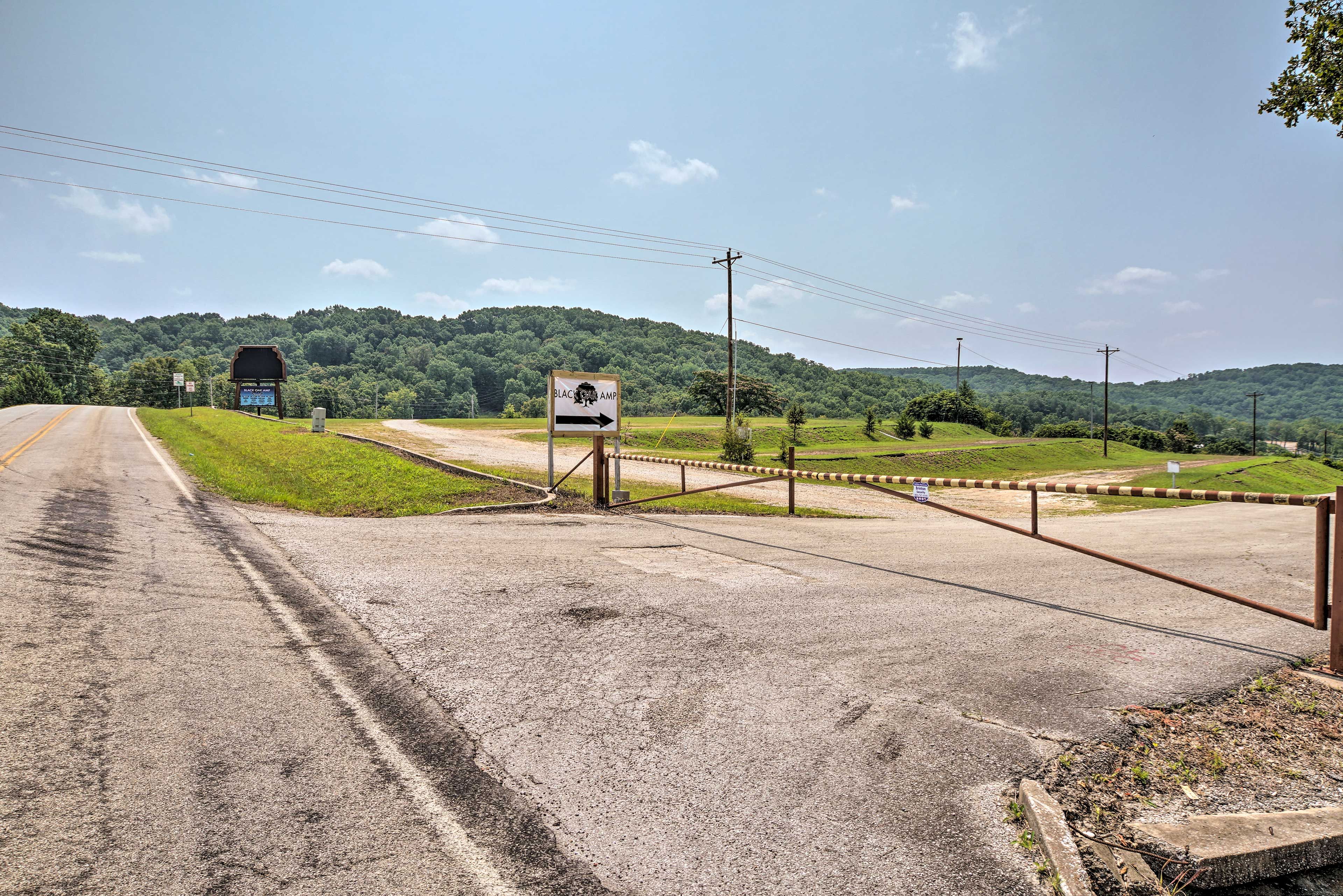 Surrounding Area | Black Oak Amphitheater