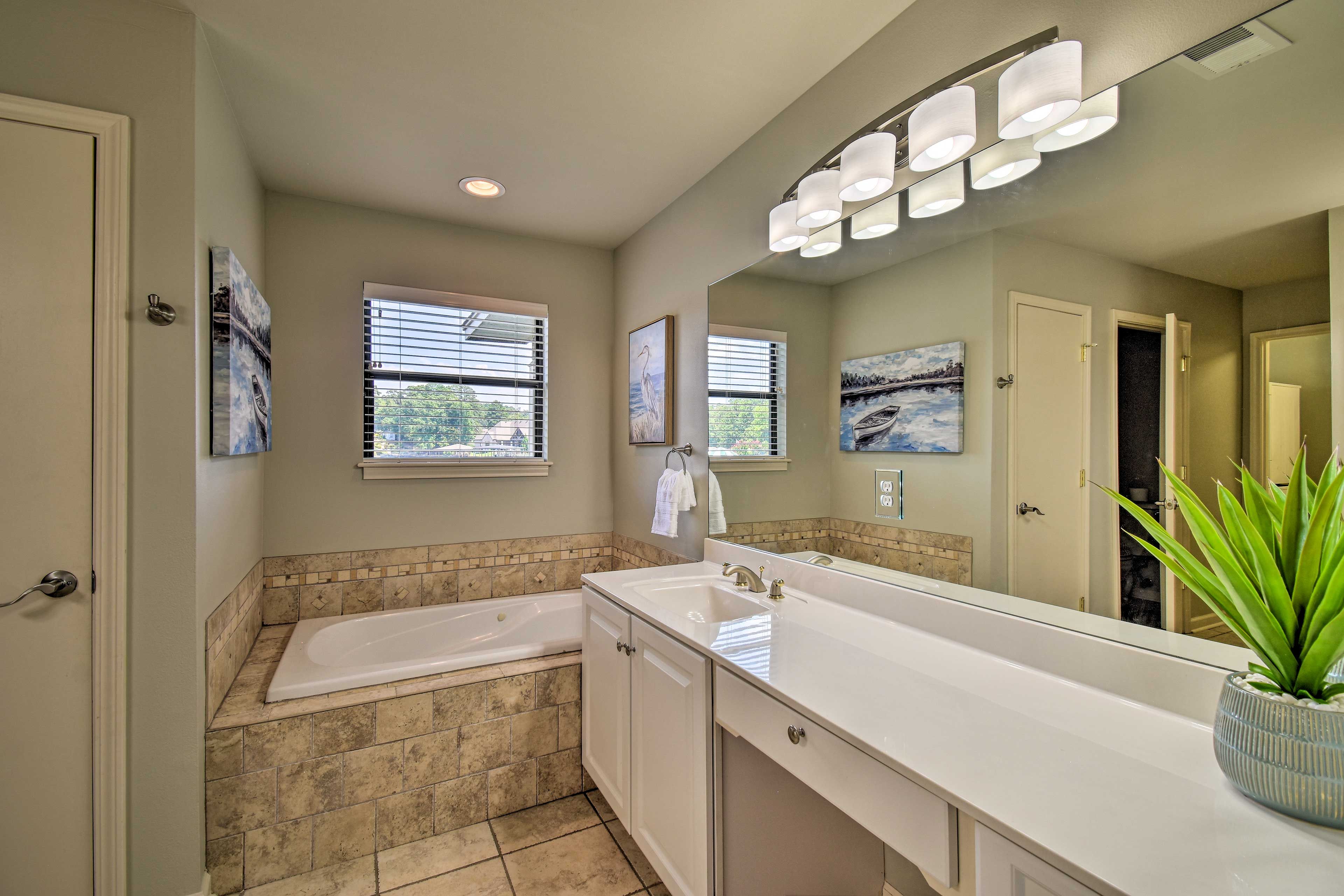 En-Suite Bathroom