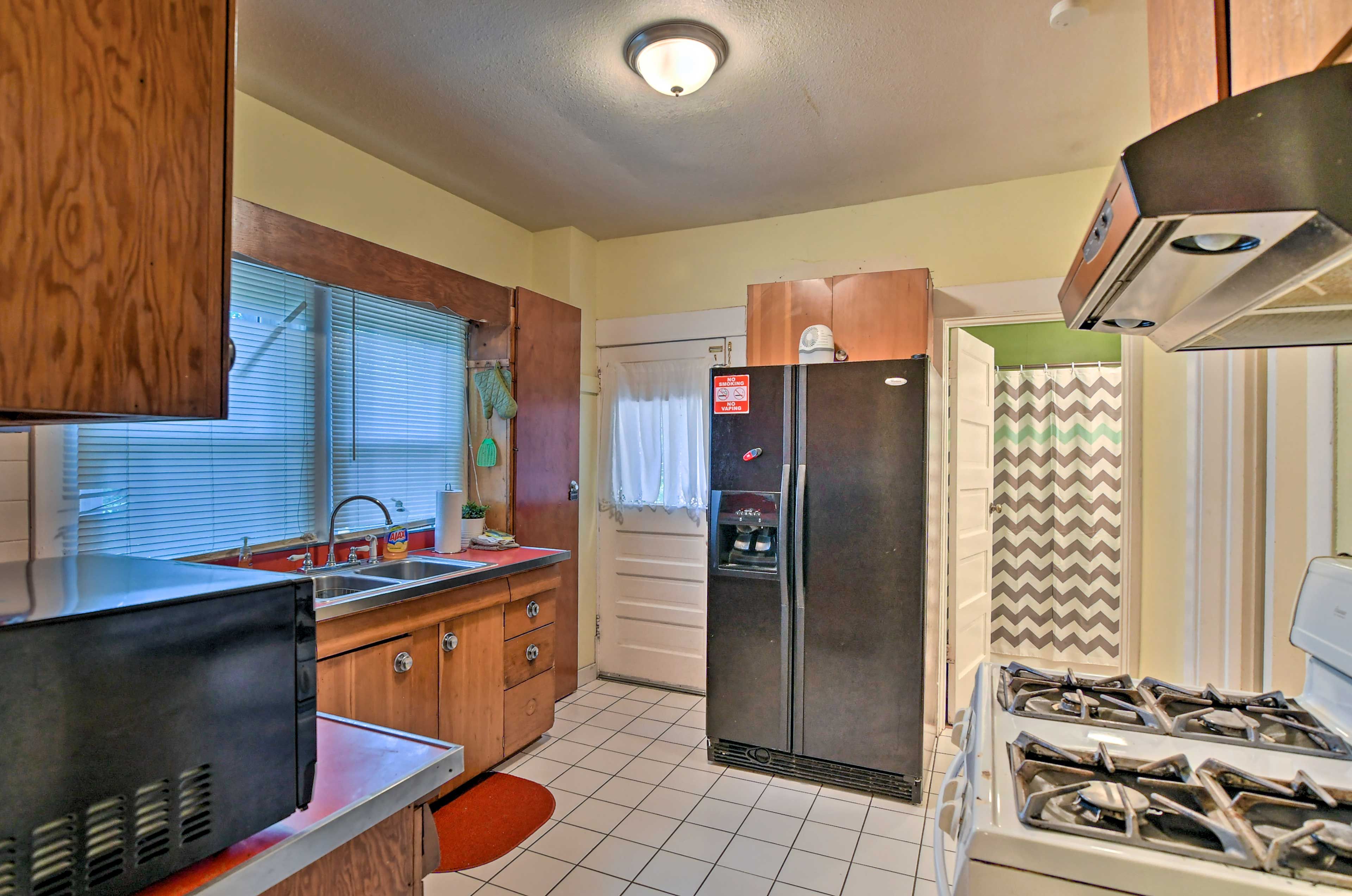Well-Equipped Kitchen | Coffee Maker