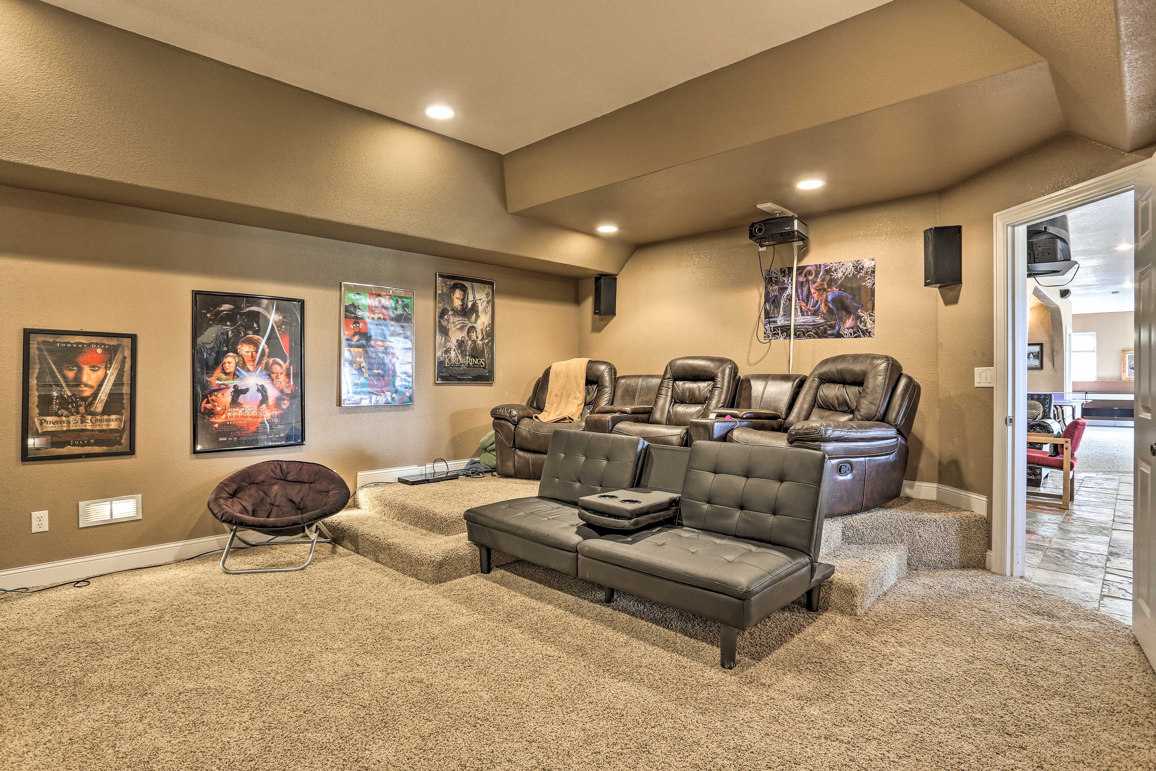 Bonus Room | Futon