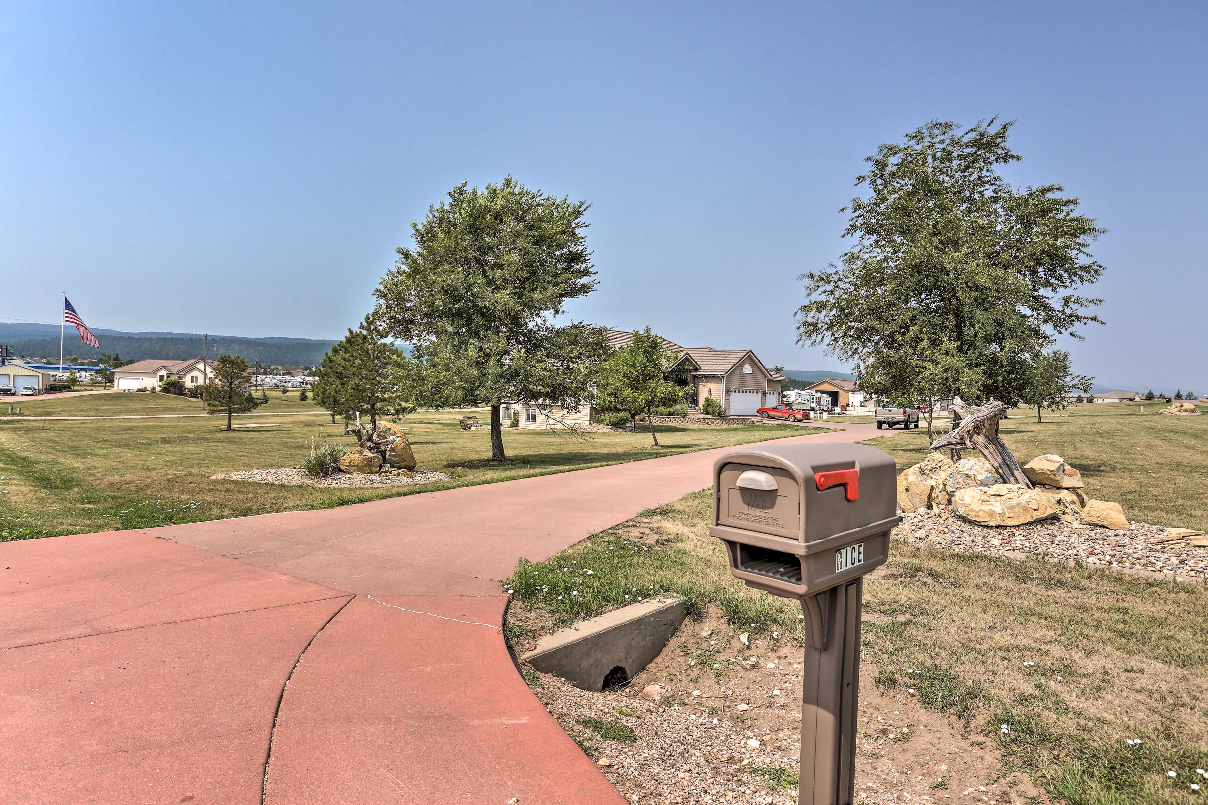 Cul-De-Sac Parking (2 Vehicles)