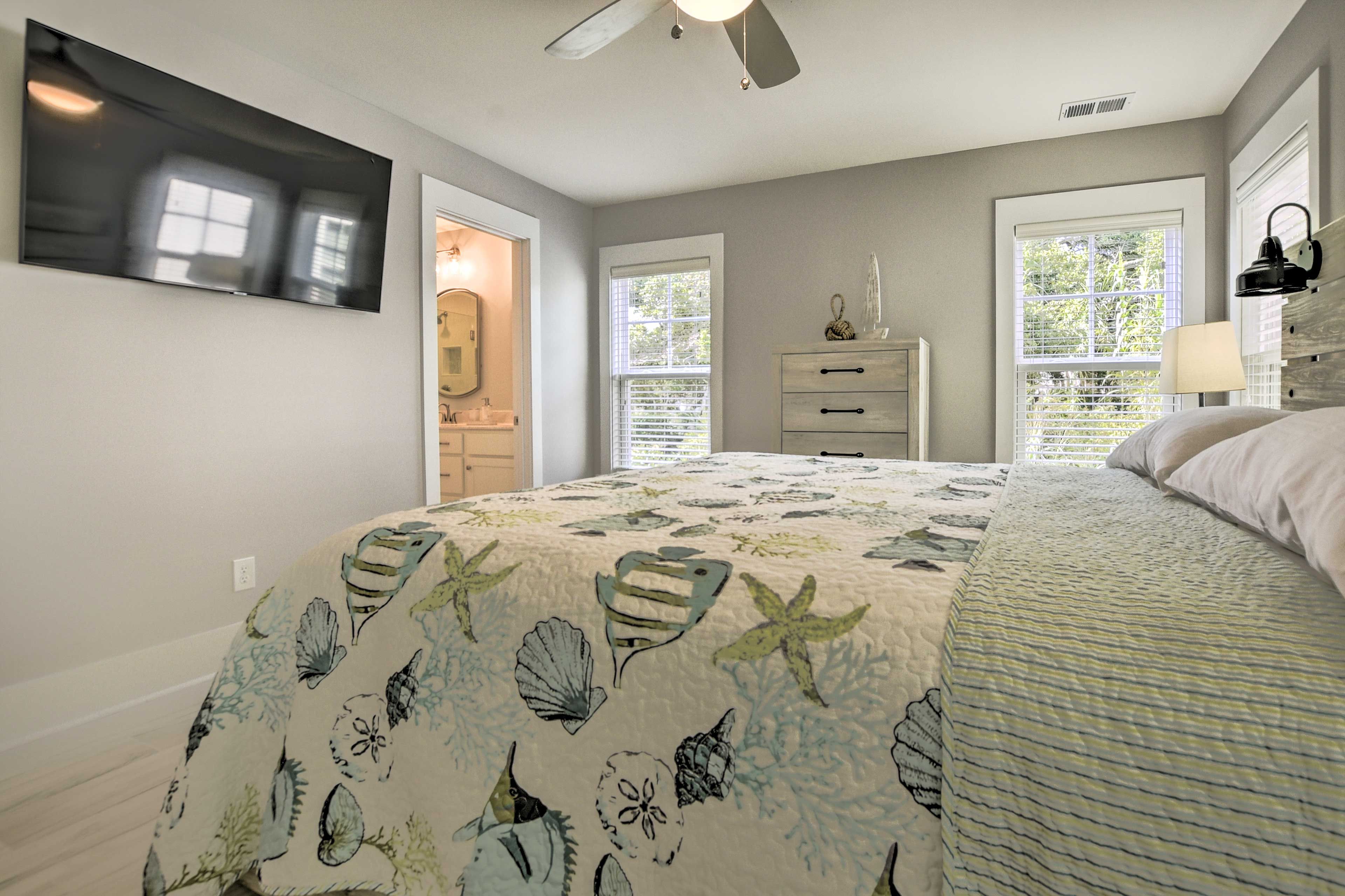 Bedroom 2 | Smart TV