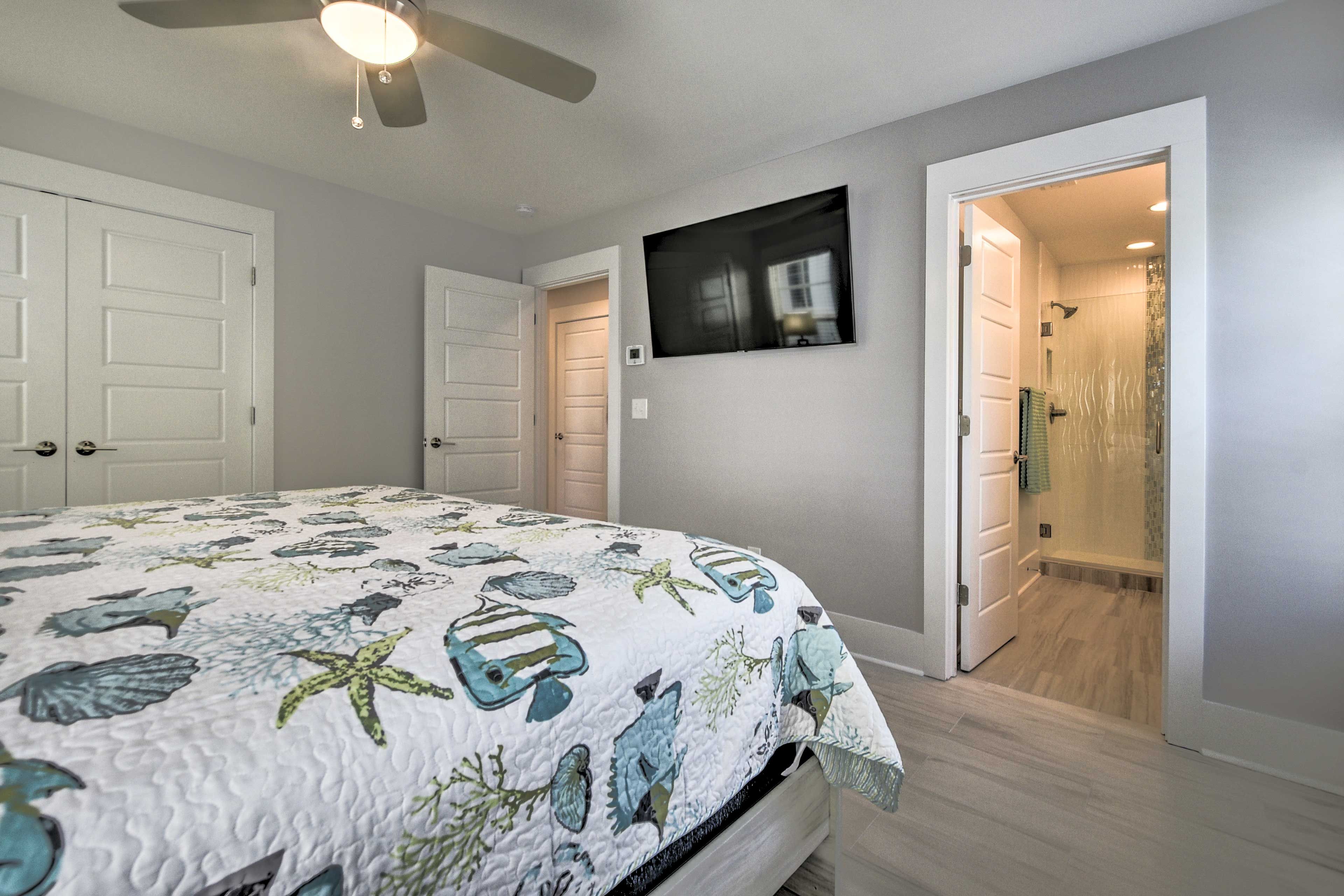 Bedroom 2 | En-Suite Bathroom