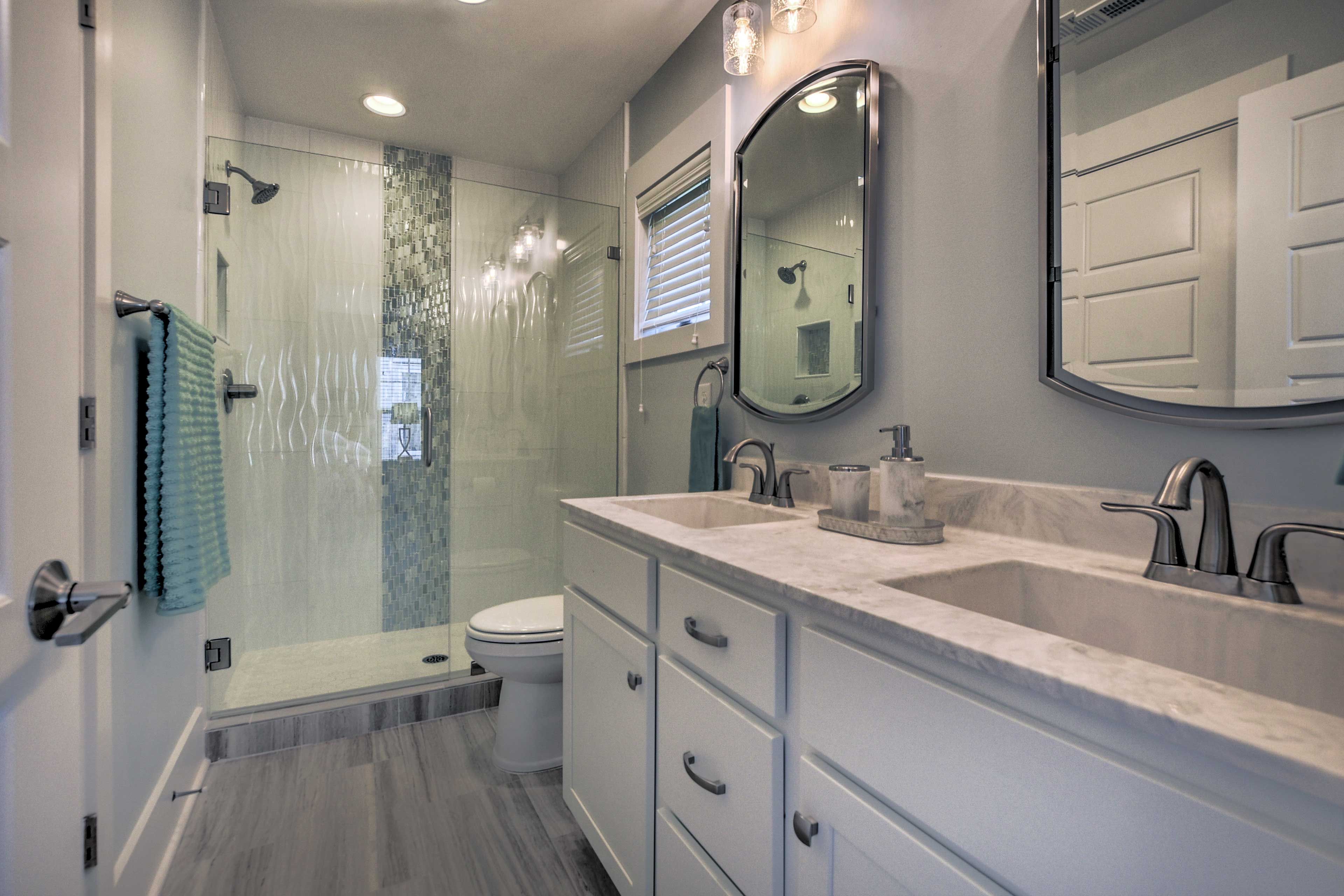 En-Suite Bathroom | Complimentary Toiletries