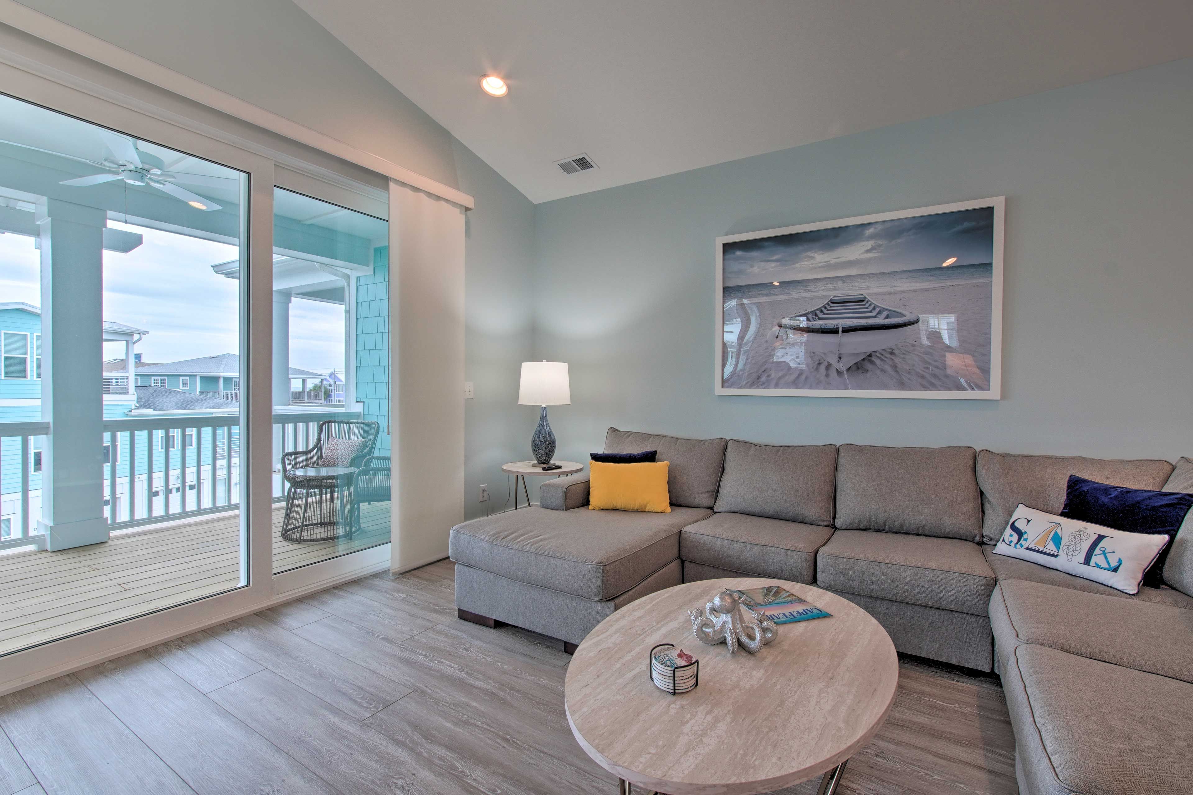 Living Room | Upper Level | Central Air Conditioning & Heating