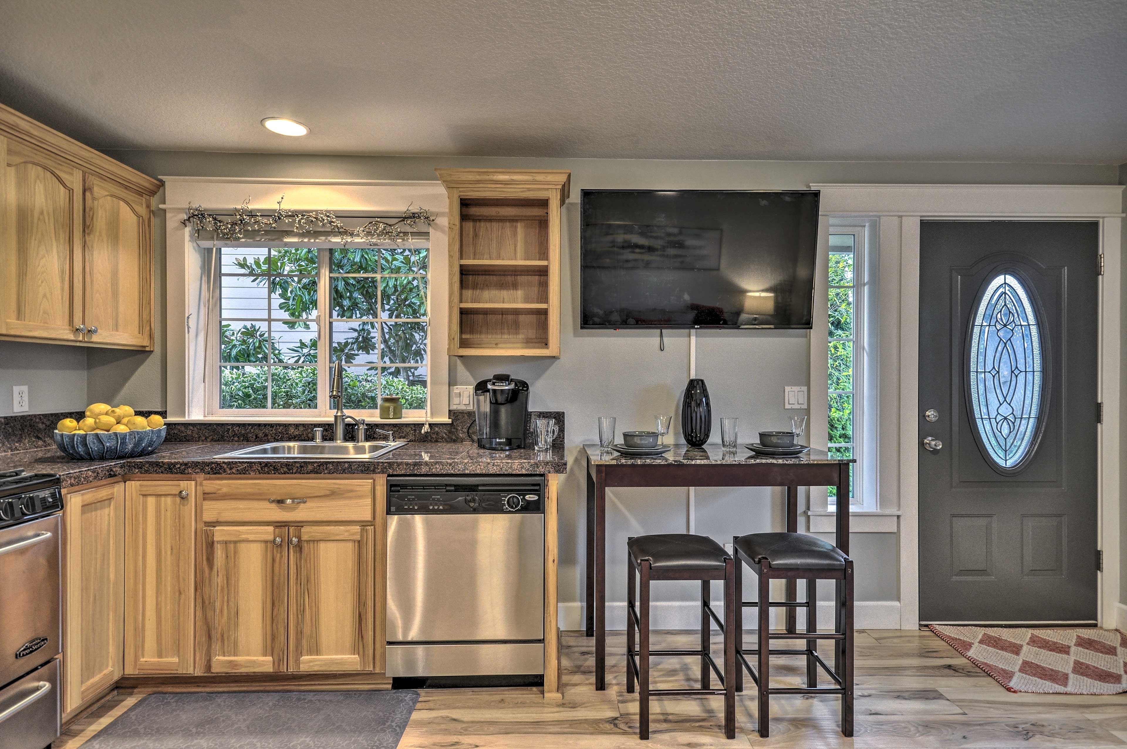 Kitchen | Dining Area | Smart TV
