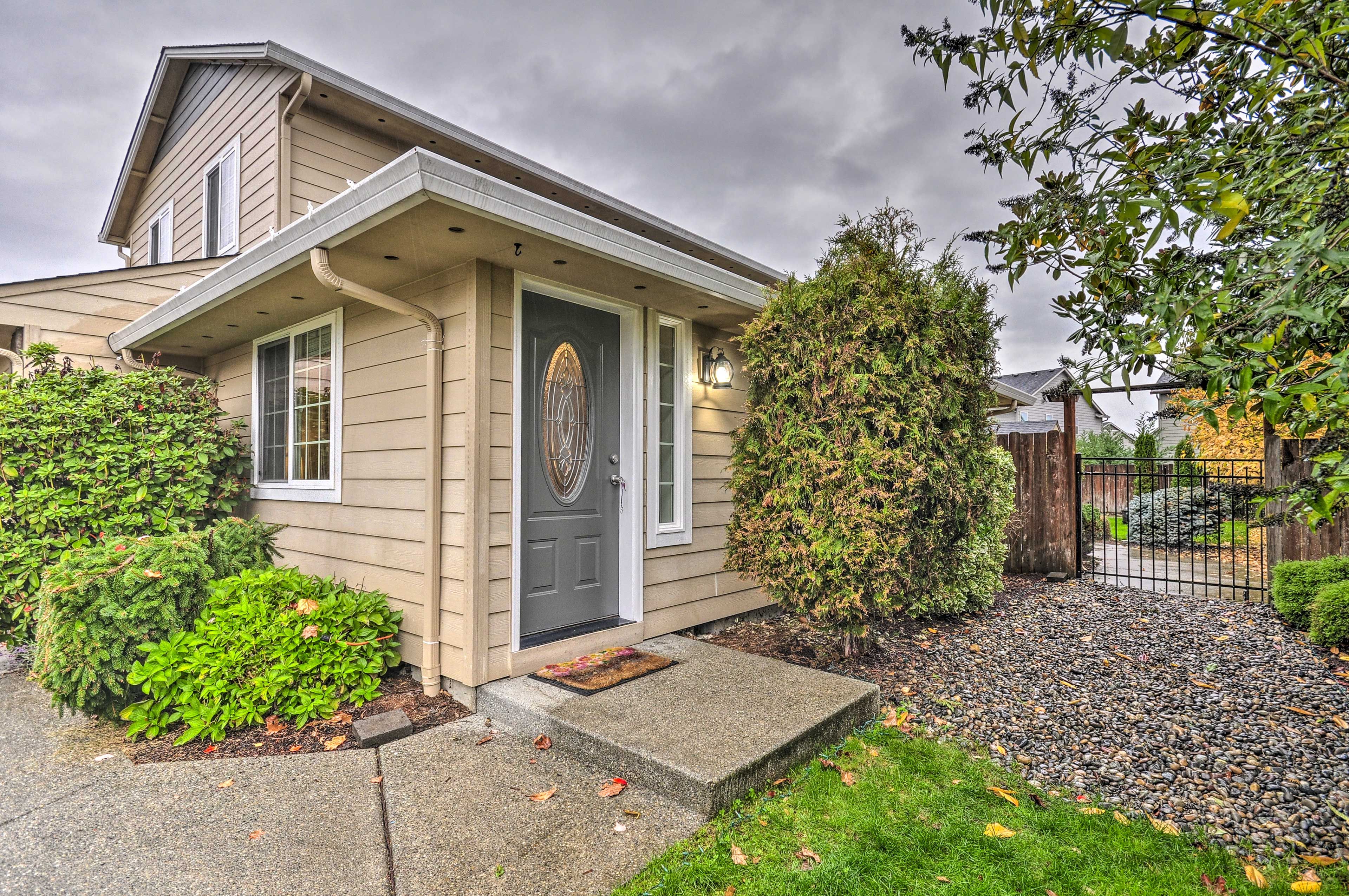 Exterior | 2 Steps Required