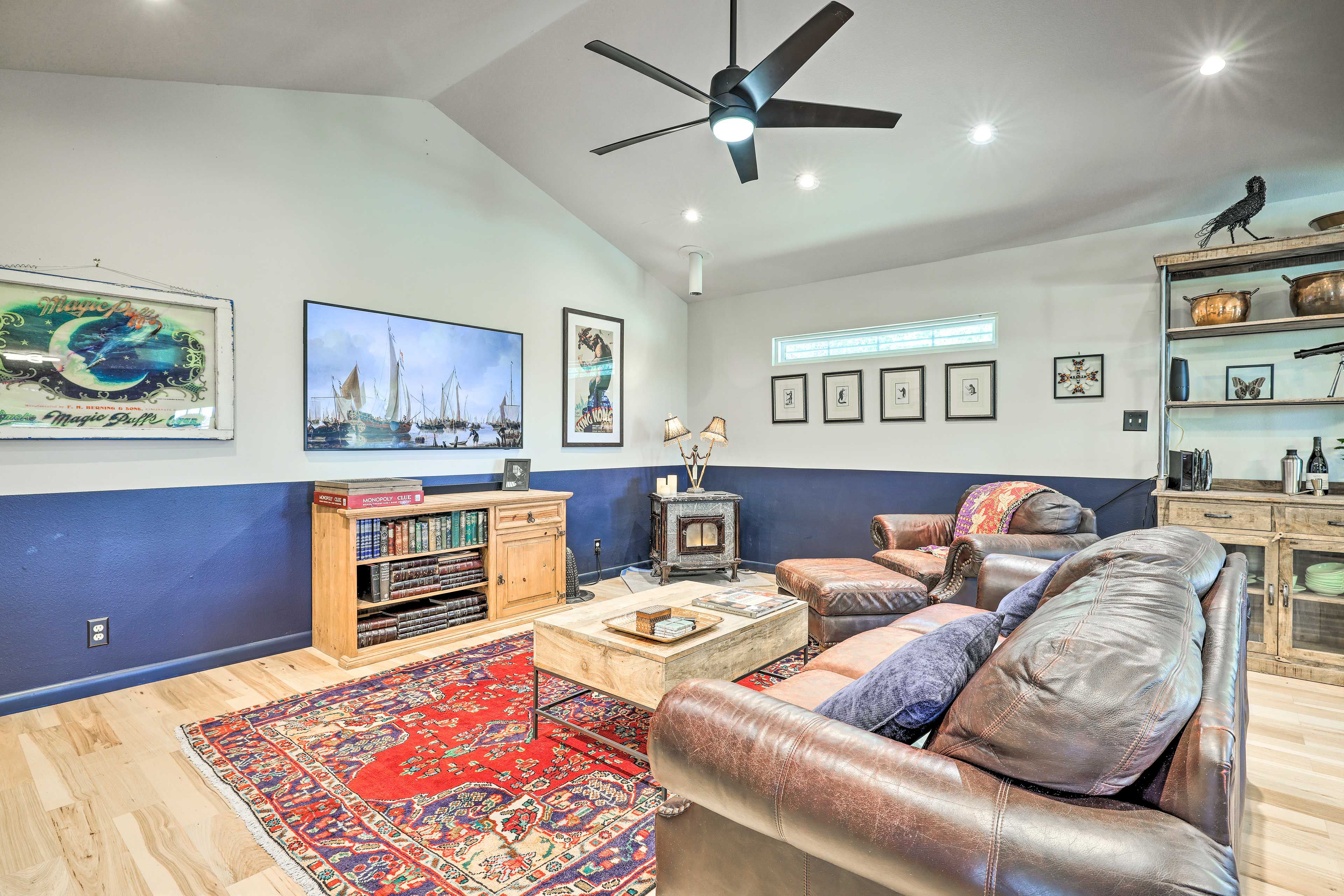Living Room | Wood-Burning Stove | Central A/C & Heating