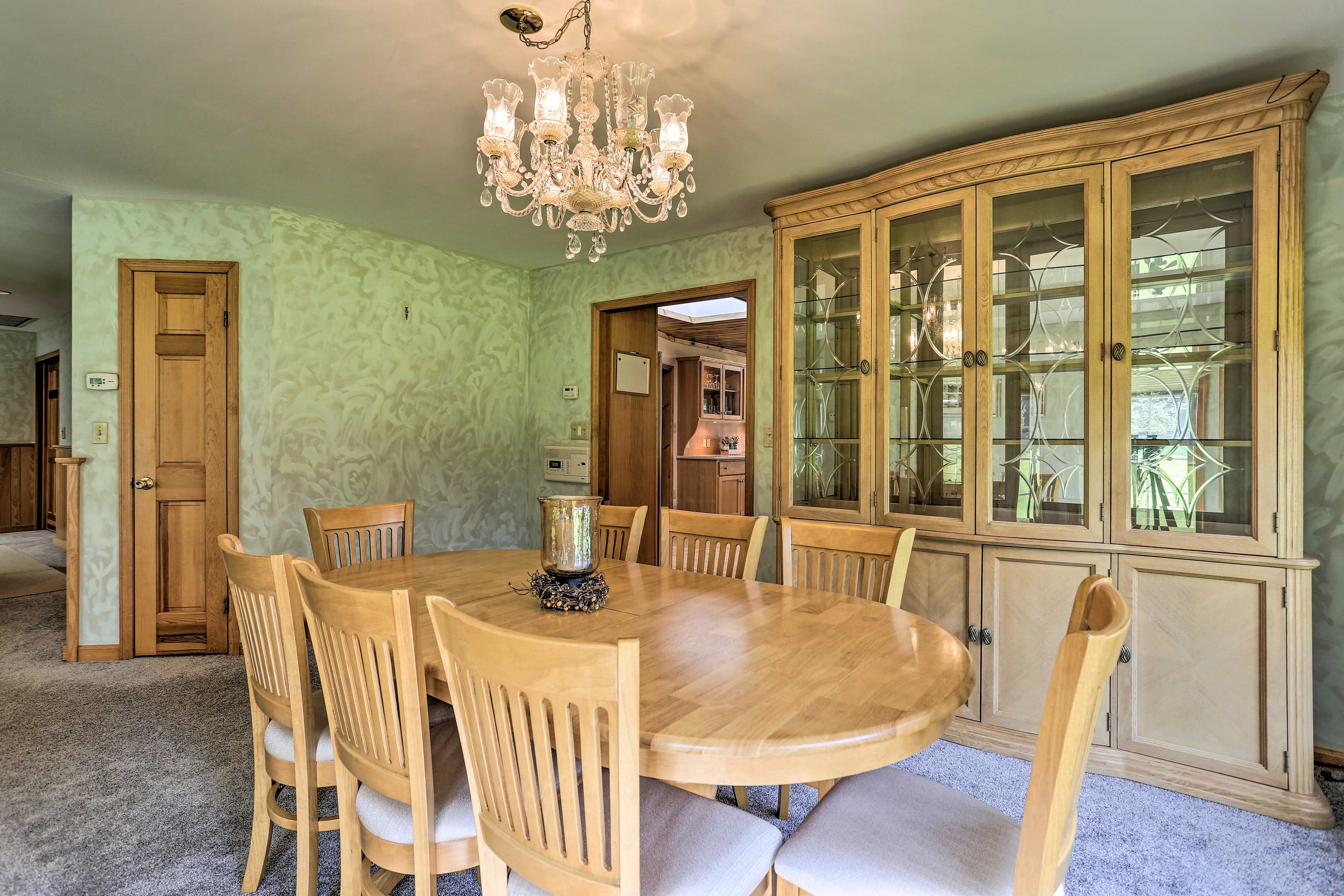 Formal Dining Room | Main Level