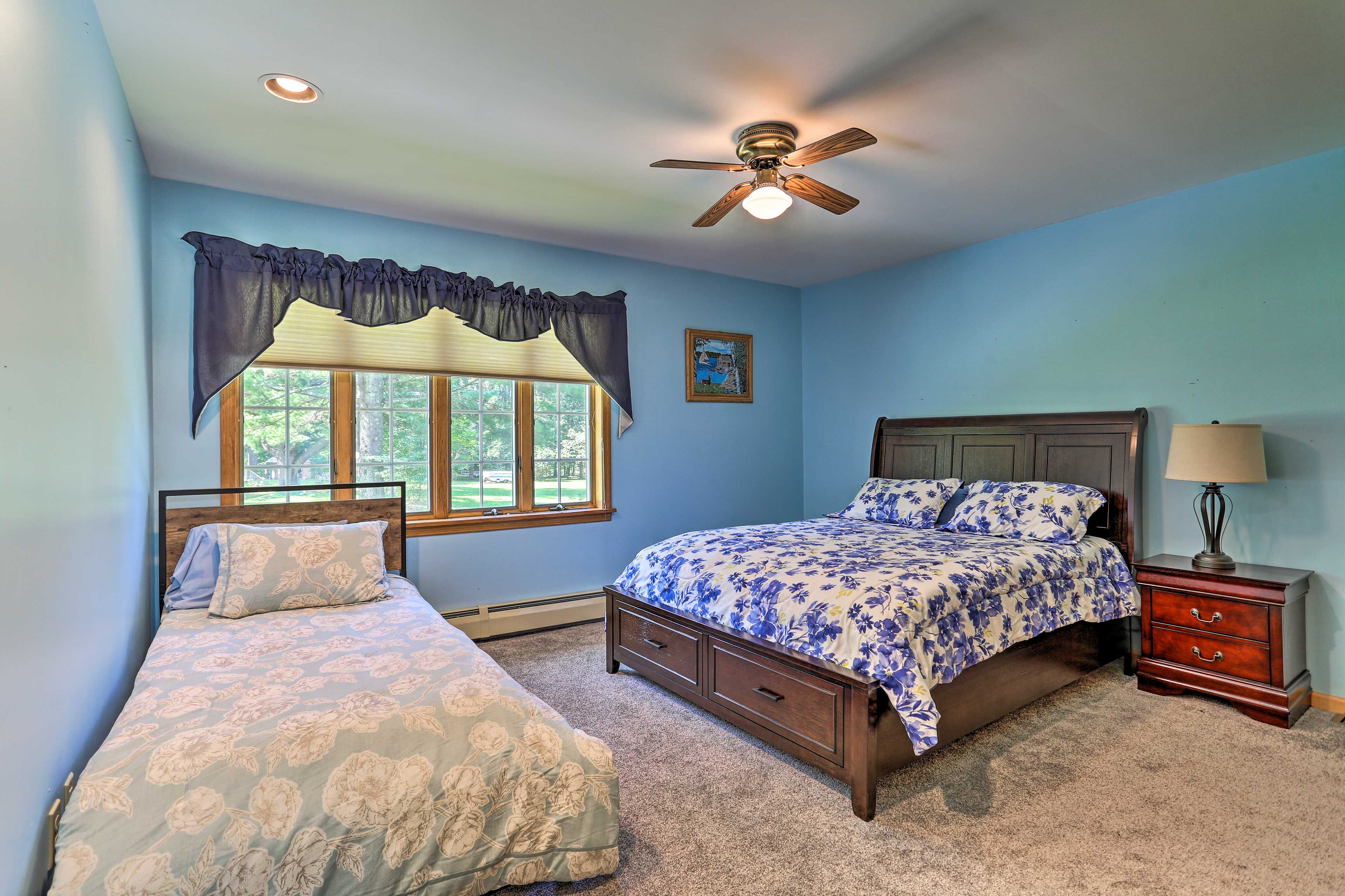 Bedroom 4 | Twin Bed | Queen Bed | Main Level