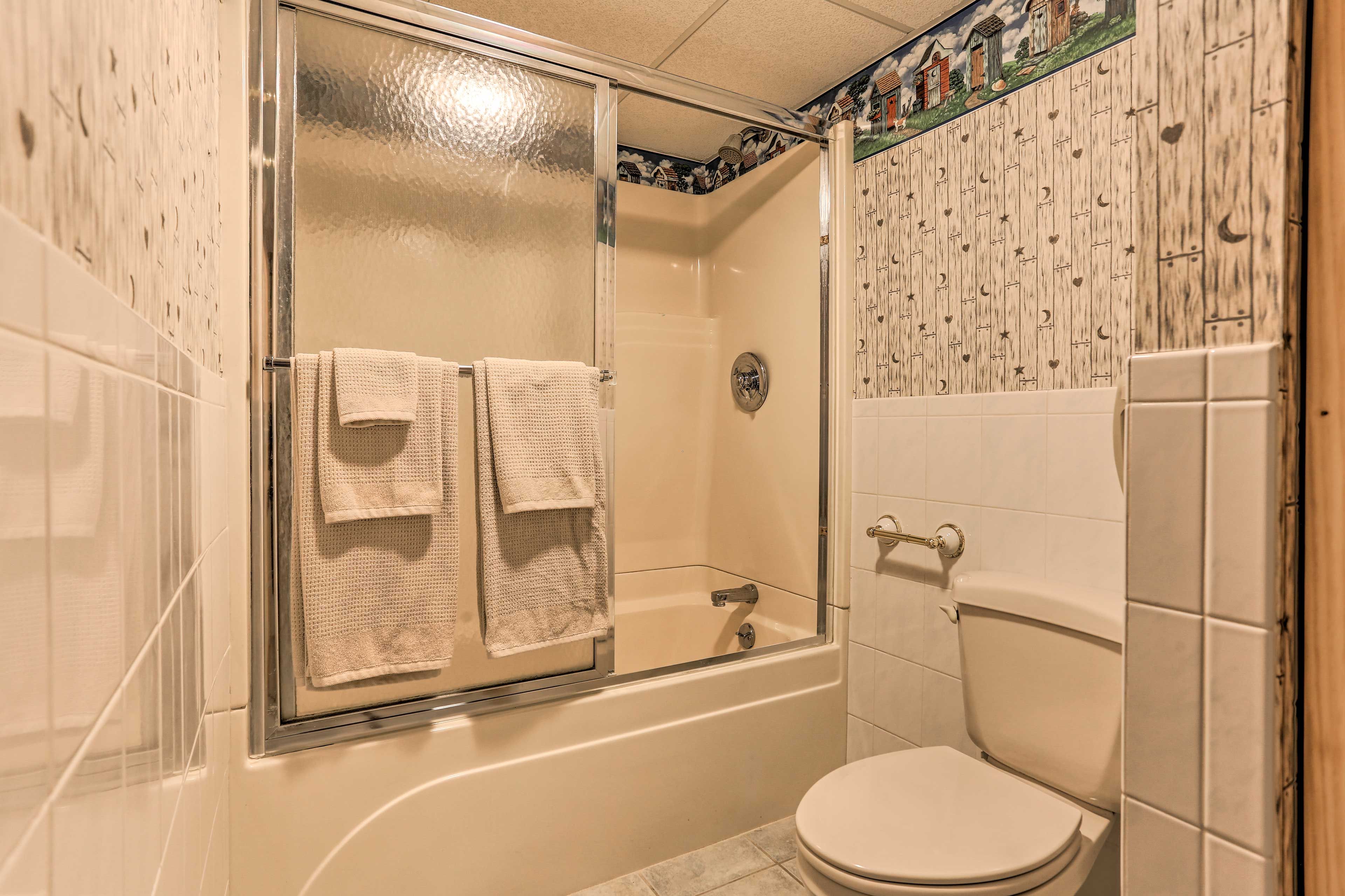 Full Bathroom | Lower Level