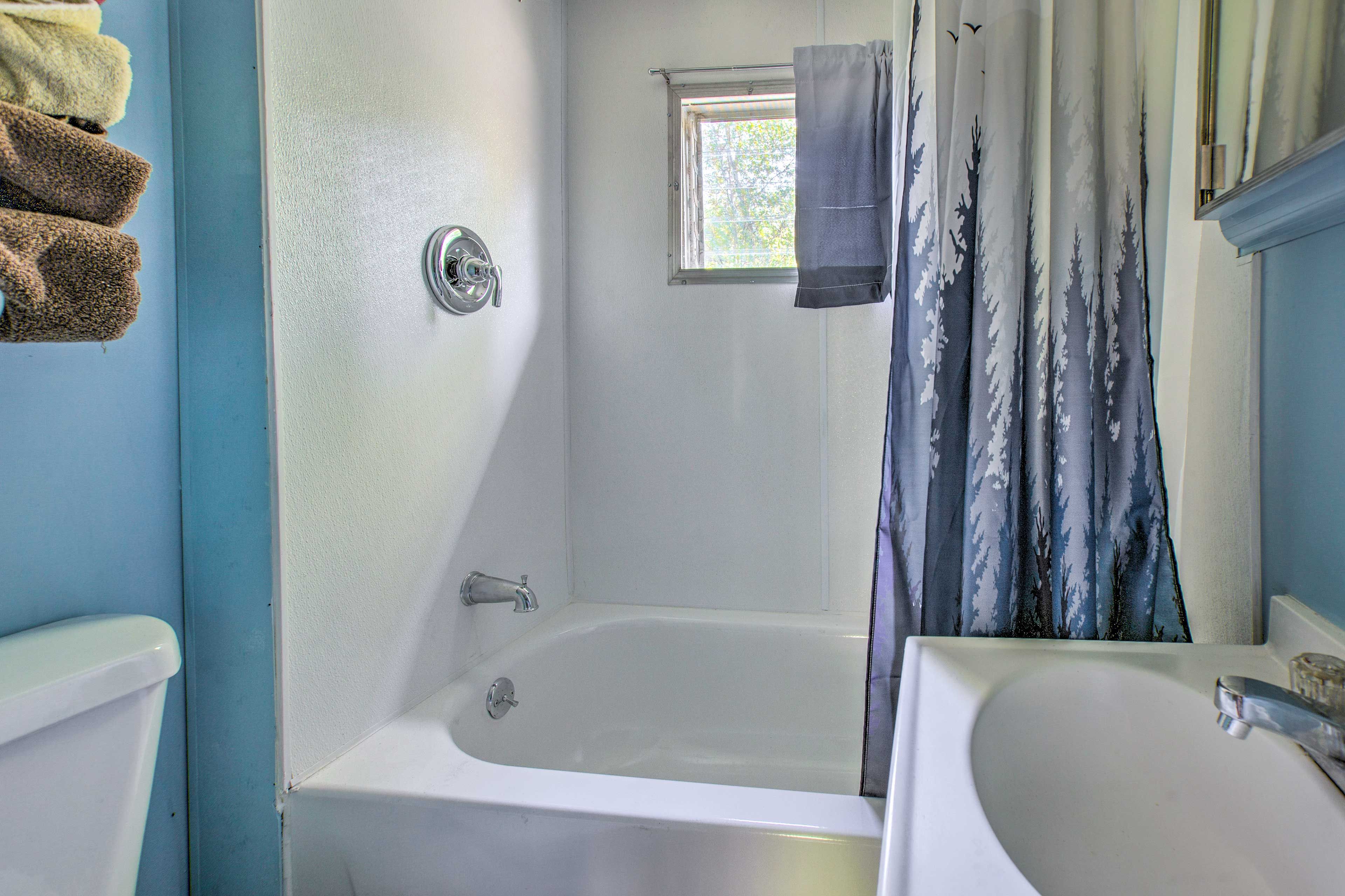 Bathroom | Towels Provided