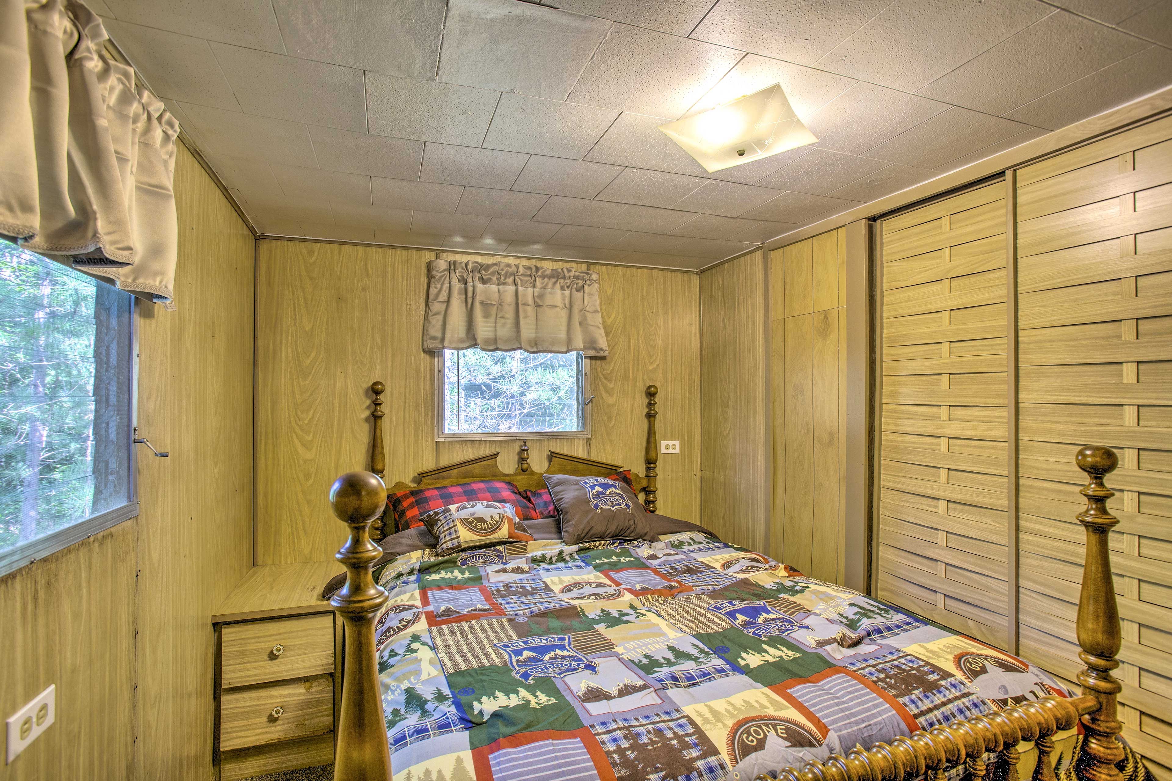 Bedroom 1 | Full Bed