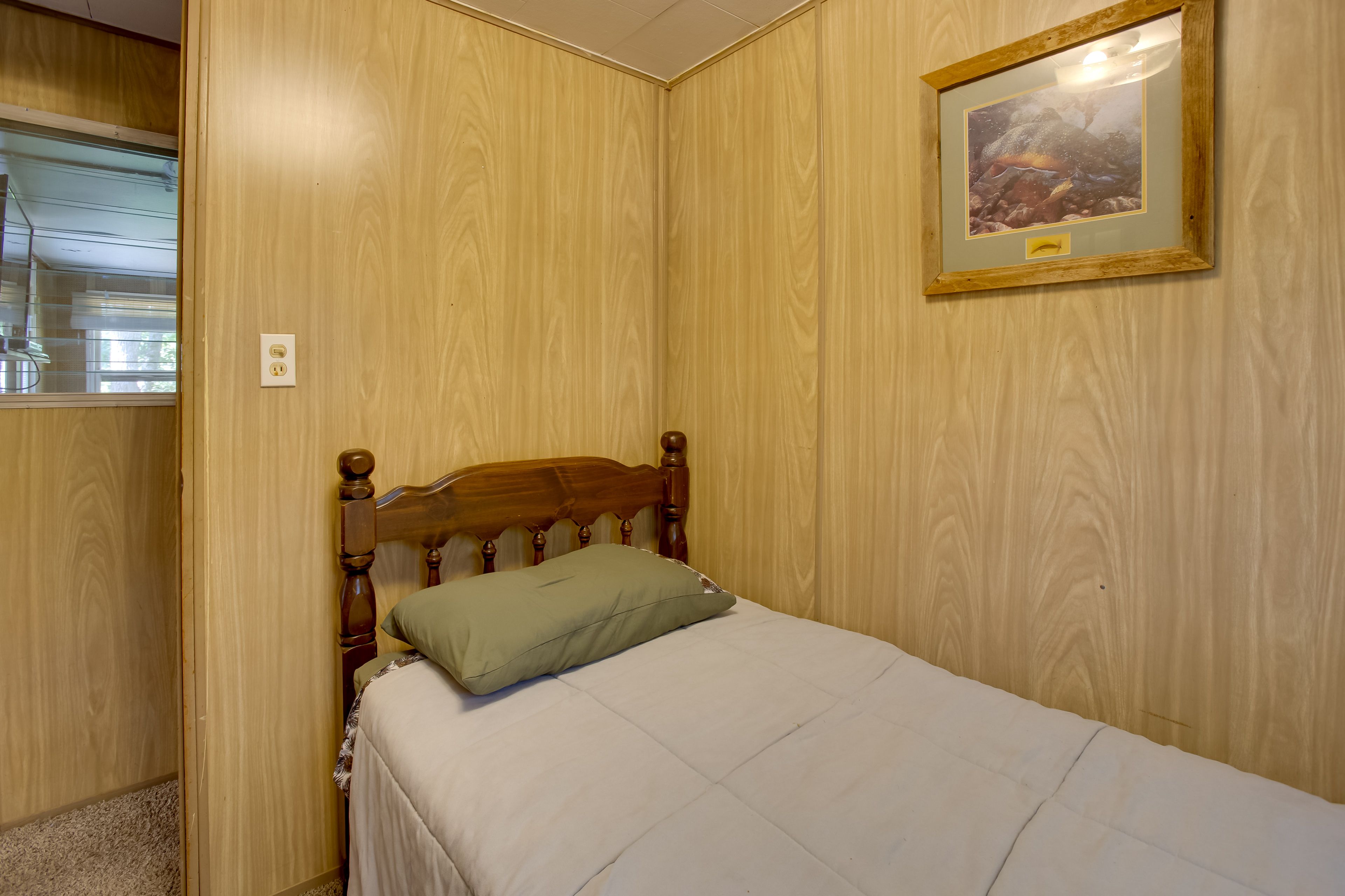 Bedroom 2 | Twin Bed