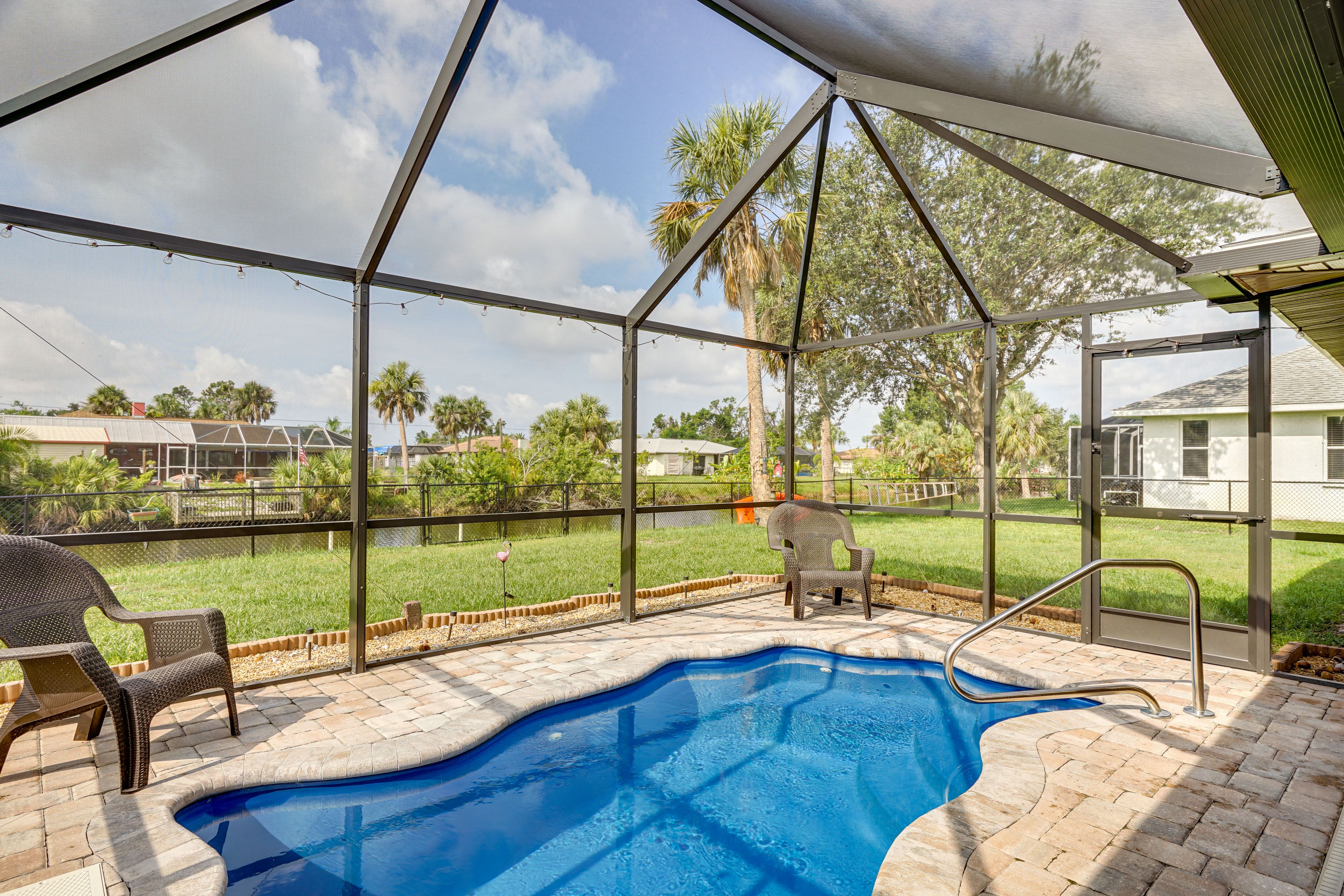 Private Pool | Pool Toys