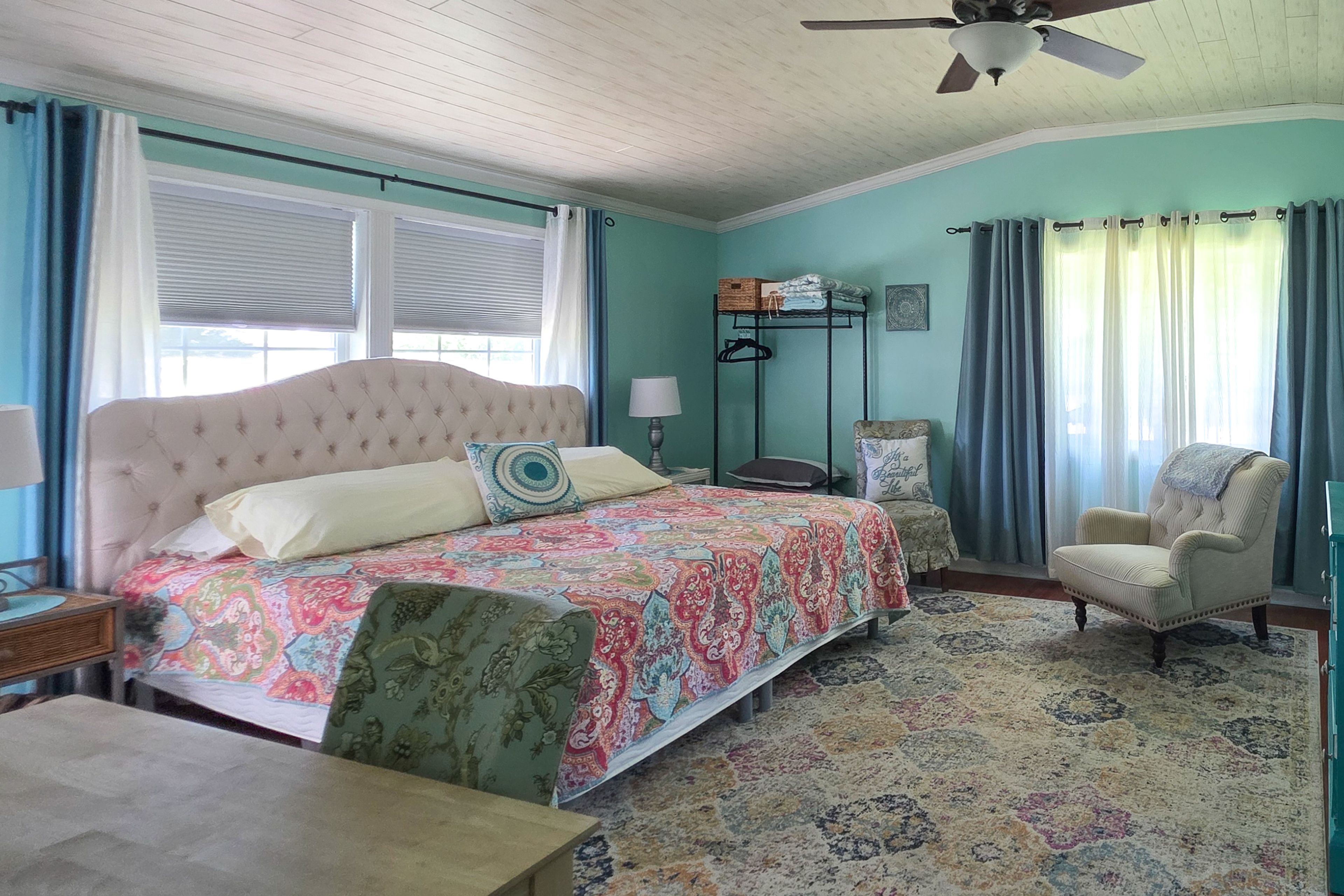 Bedroom 1 | King Bed | Linens Provided