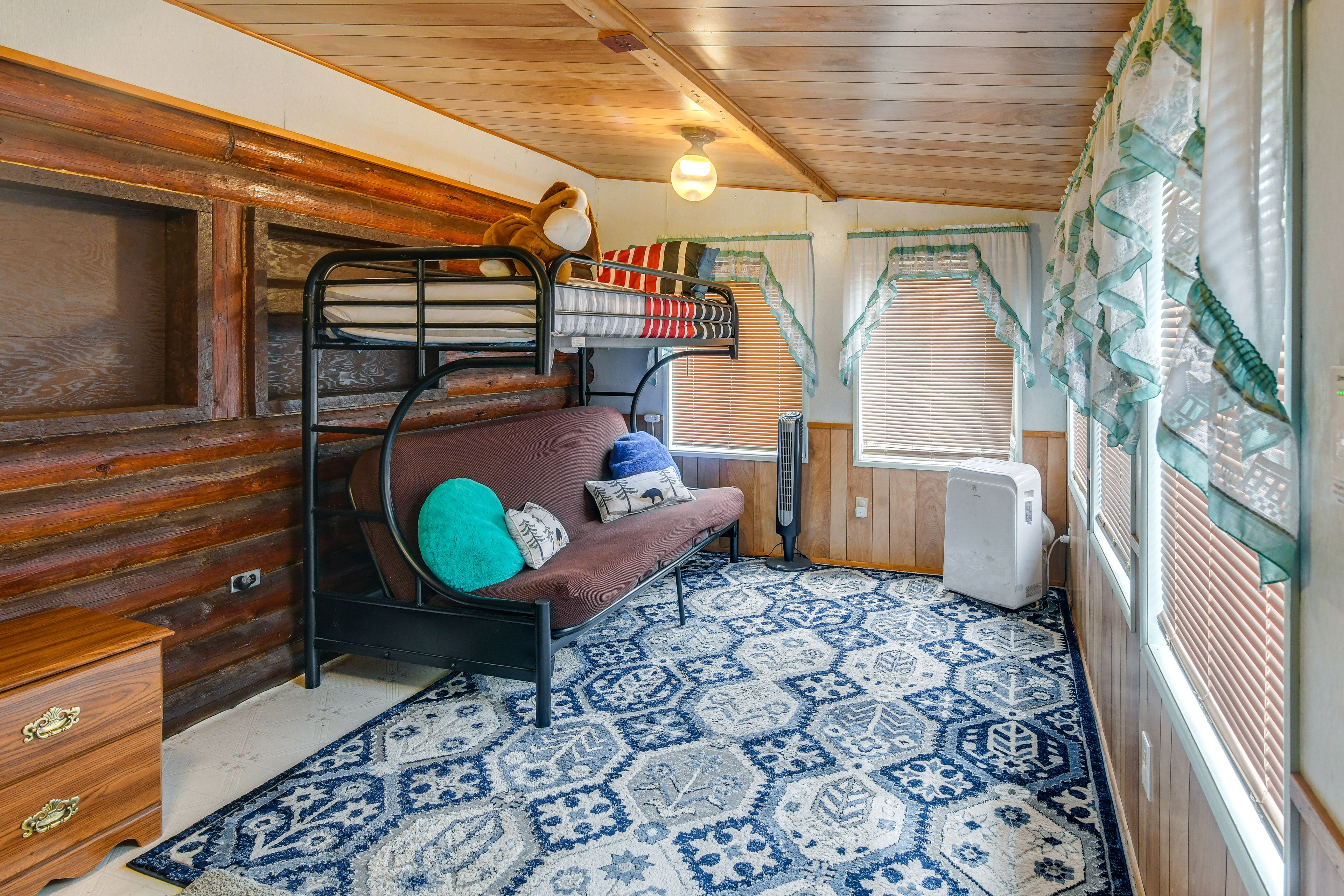 Sunroom | Twin/Full Futon Bunk Bed