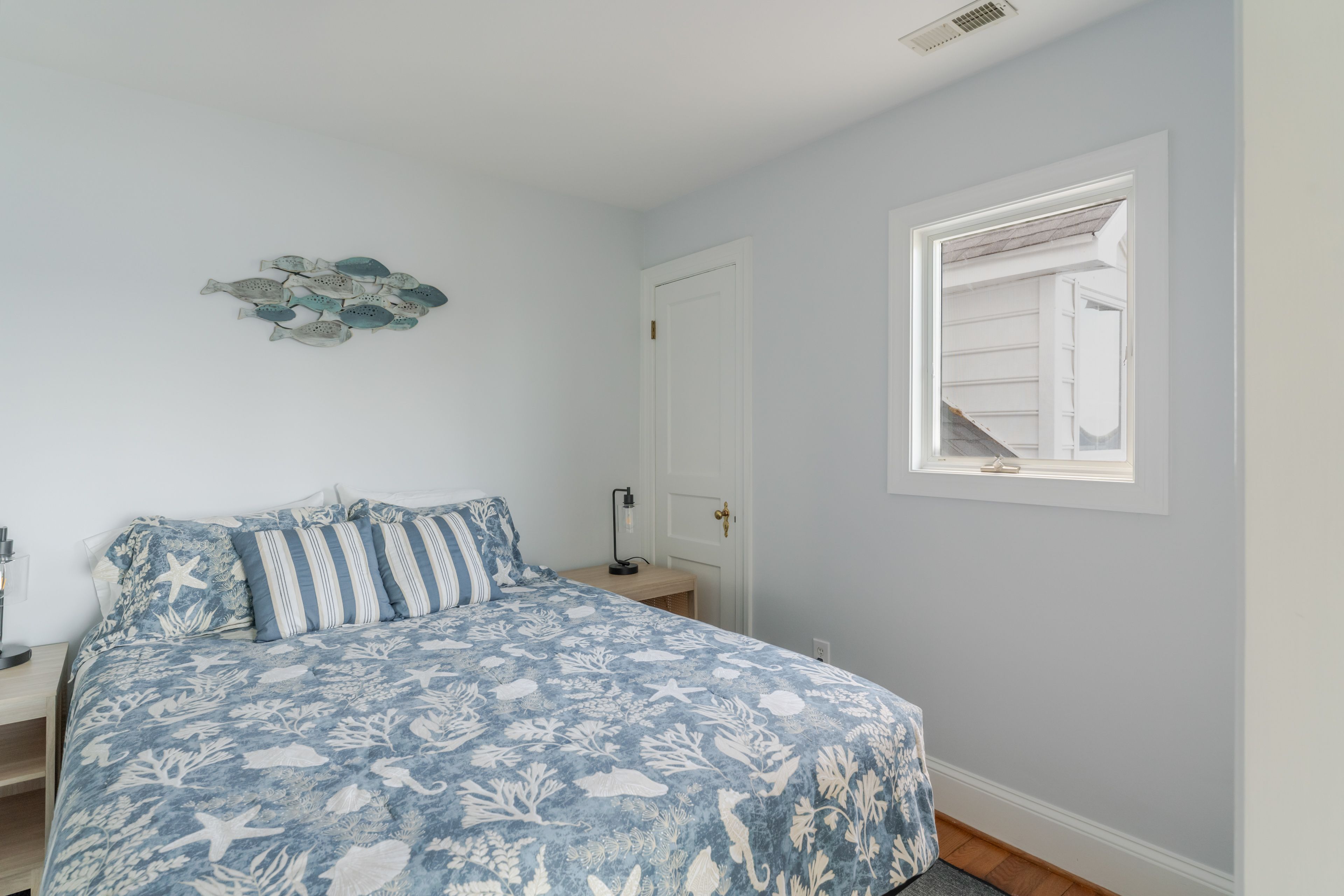 Bedroom 4 | Queen Bed