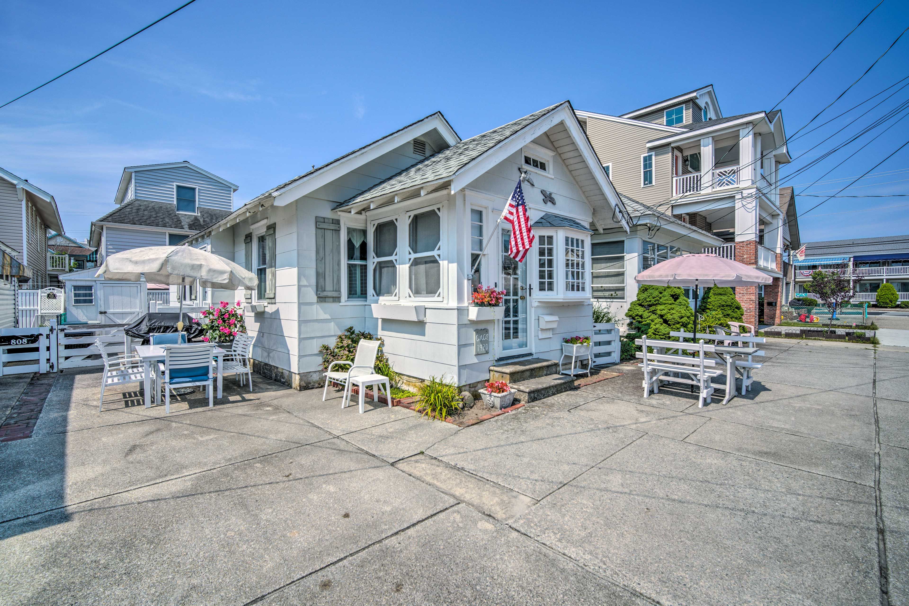 Cottage Exterior | Picnic Areas