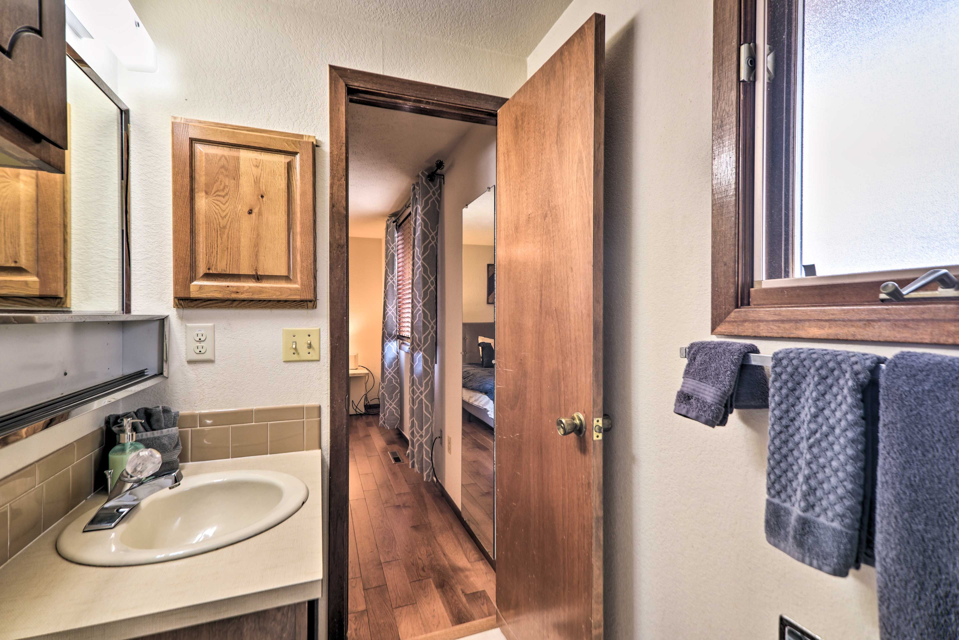 Full Bathroom