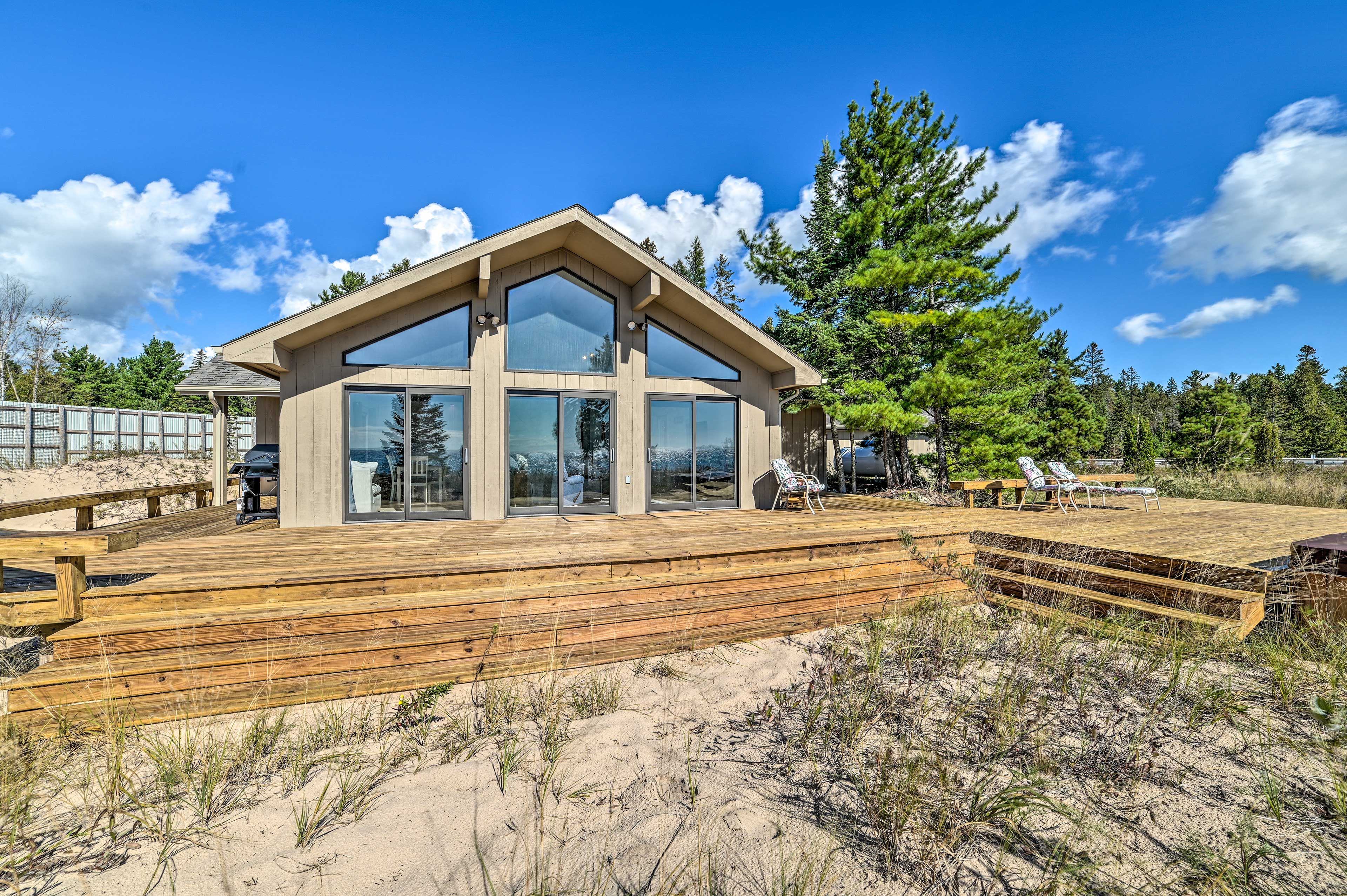 De Tour Village Vacation Rental | 3BR | 2BA | 1,450 Sq Ft | 2 Stairs Required