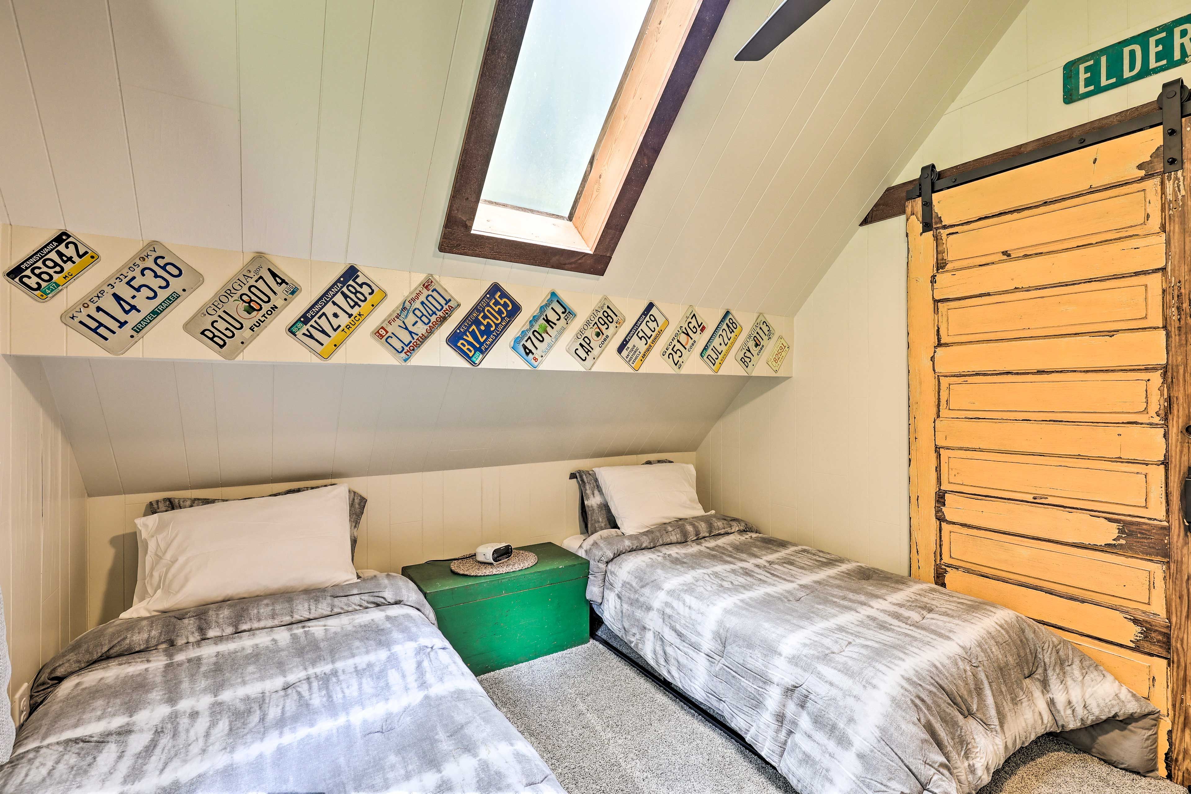 Bedroom 3 | 2 Twin Beds