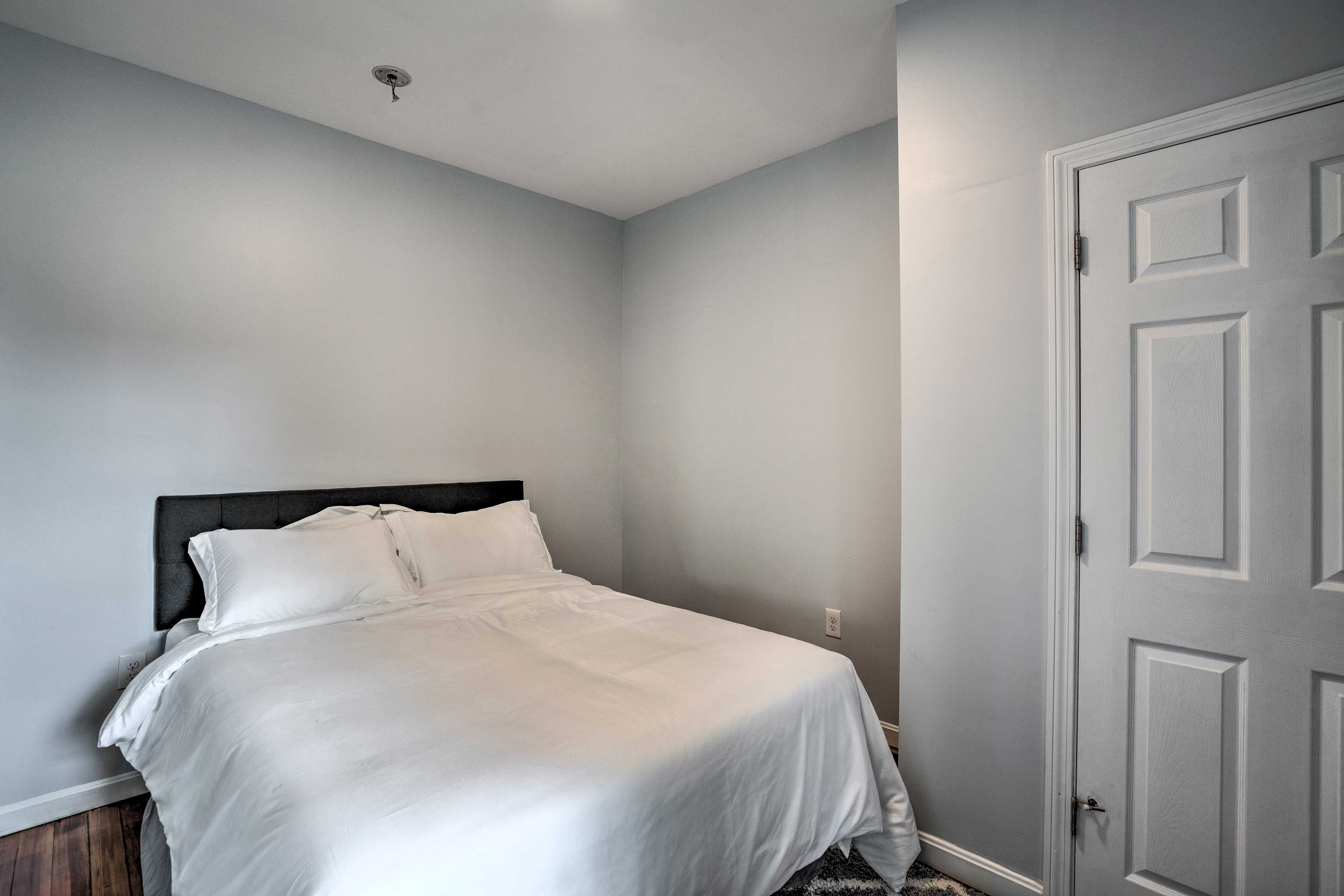 Bedroom 4 | Queen Bed