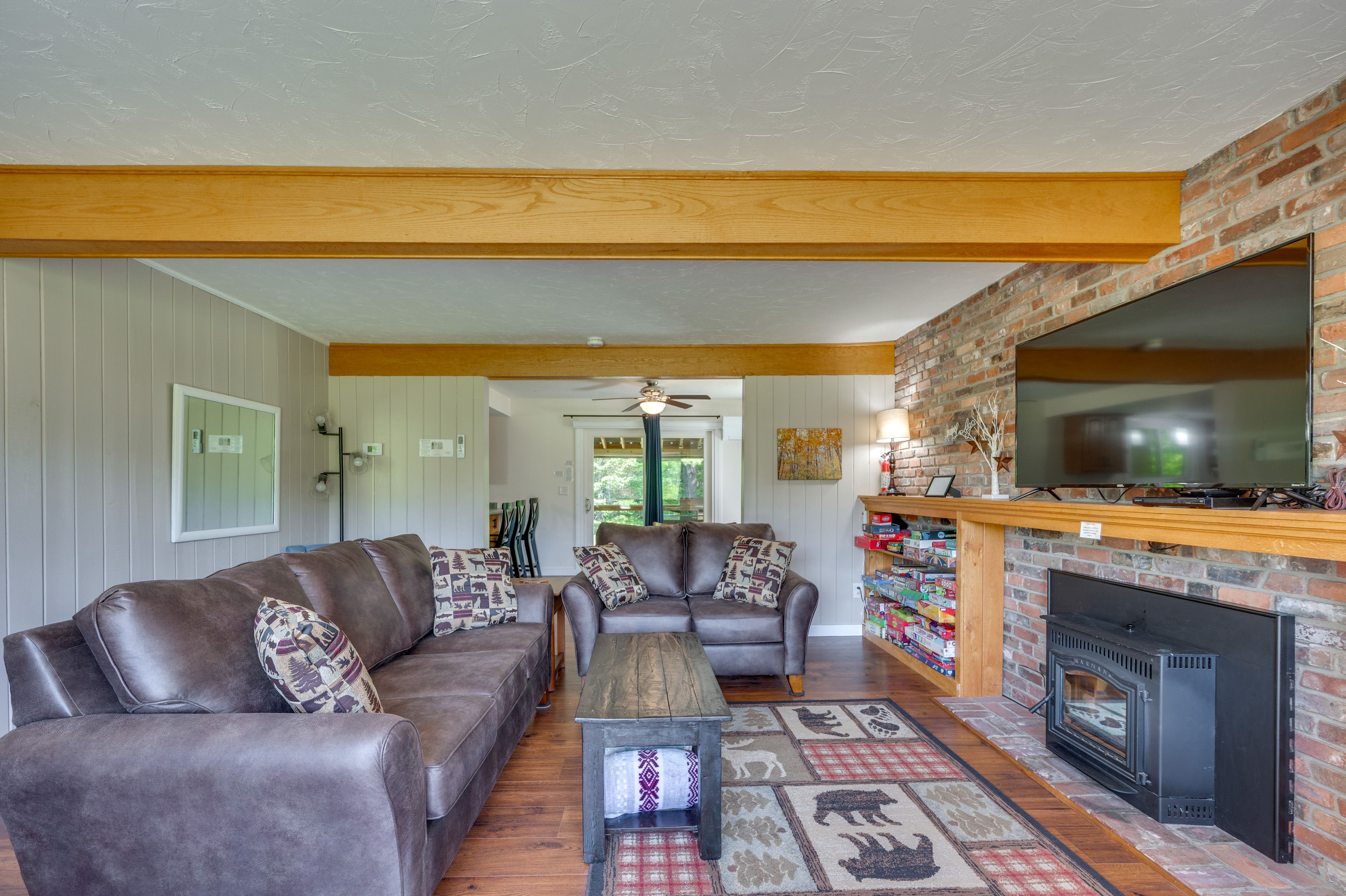 Living Room | Pellet Stove