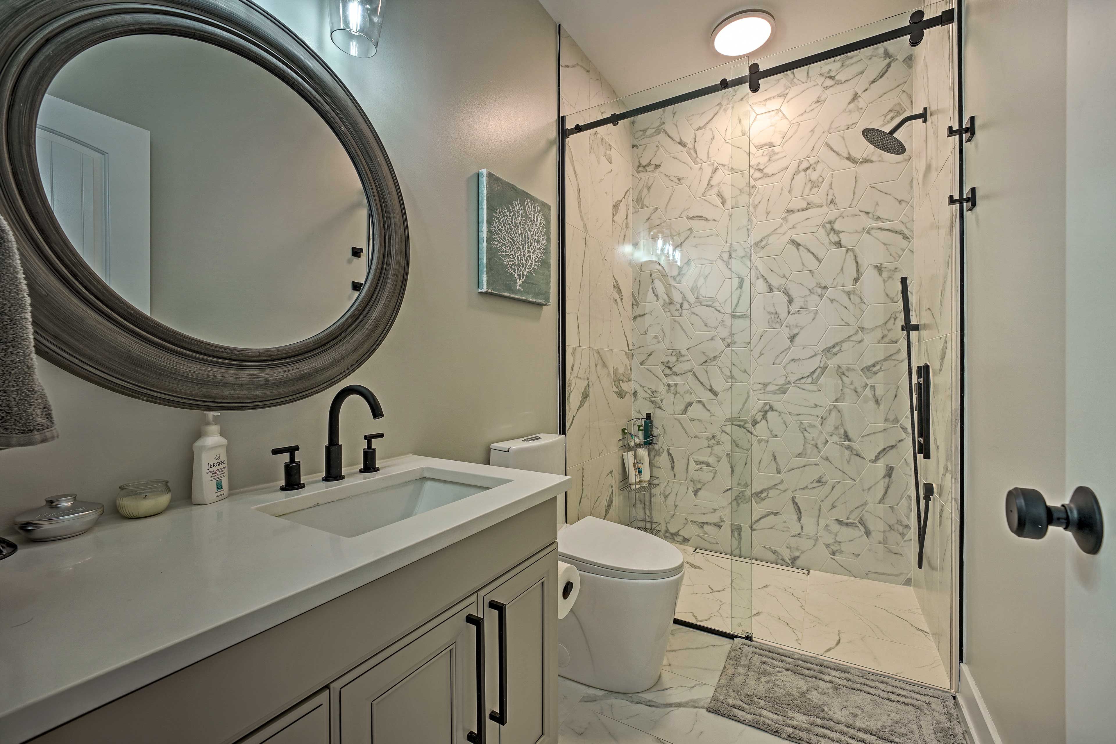 Full Bathroom