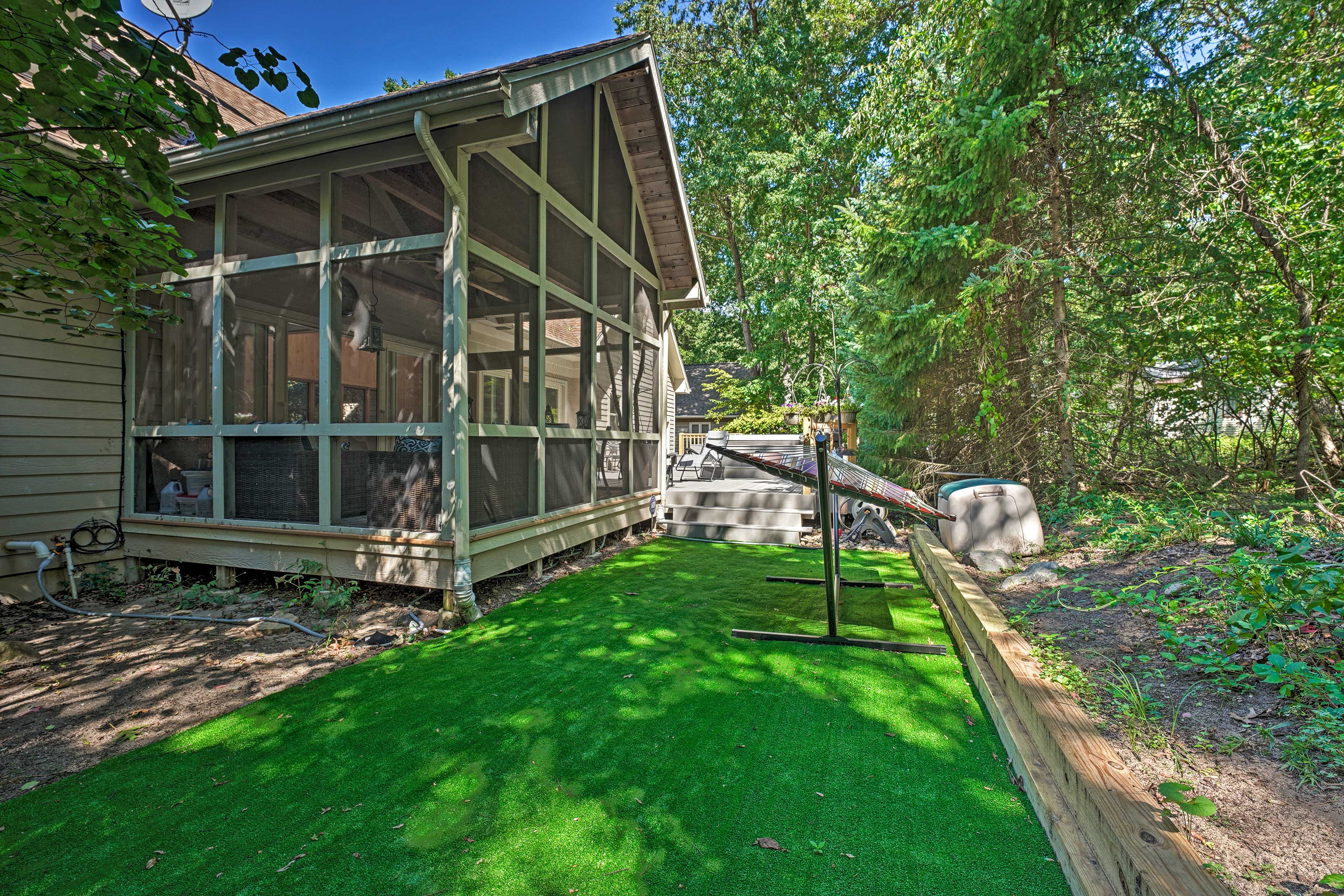Back Yard | Hammock