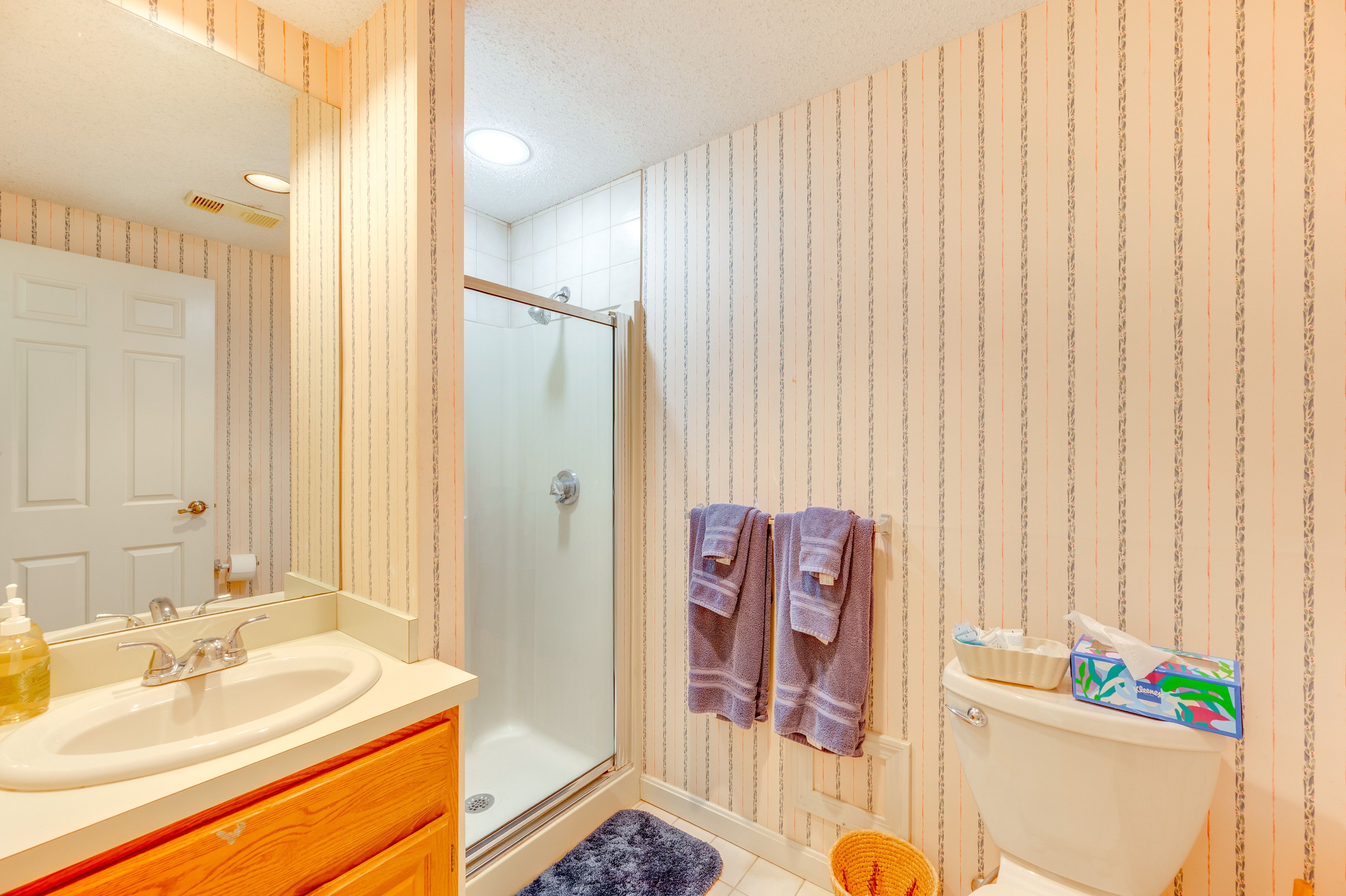 En-Suite Bathroom | Access via Bedroom 2