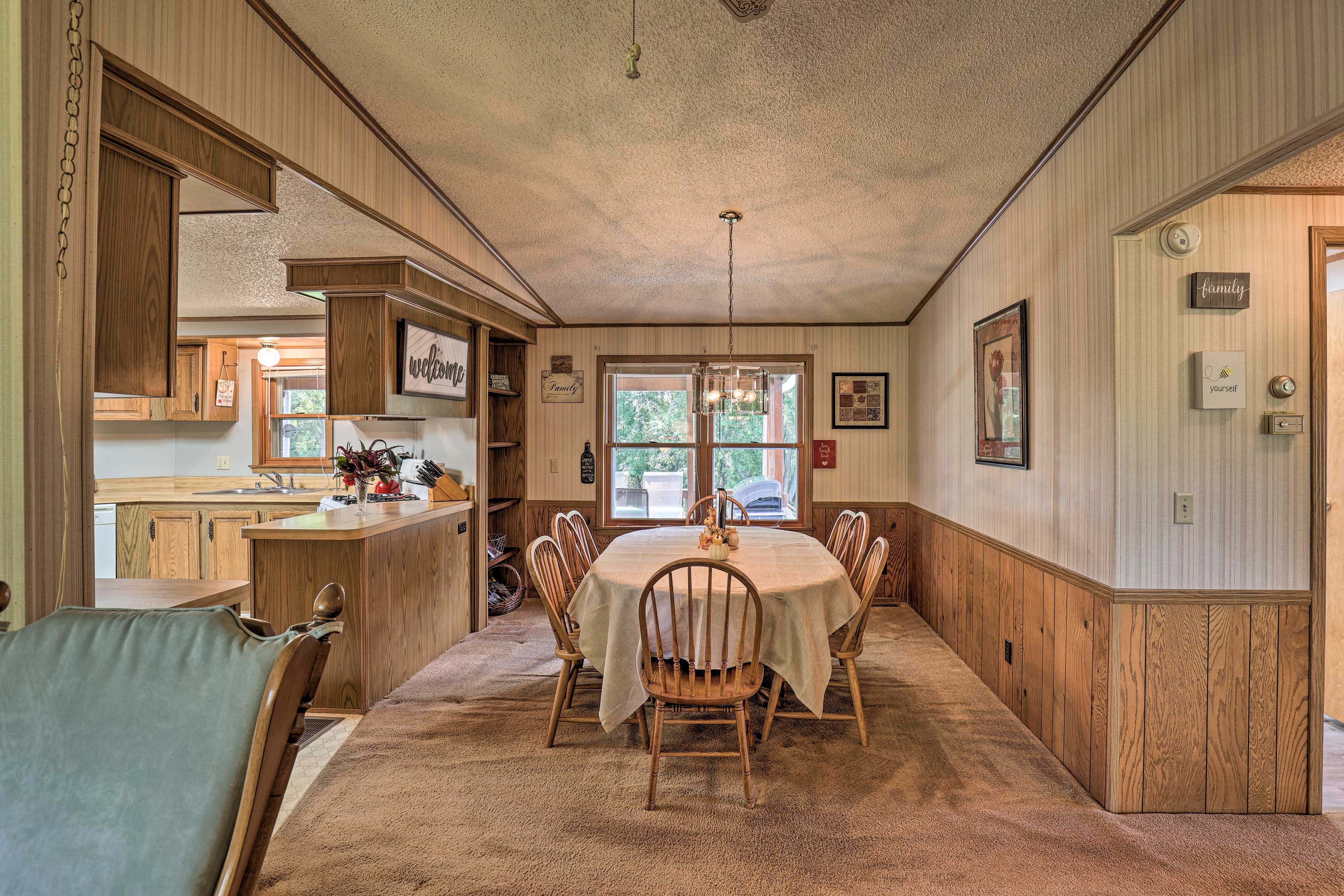 Dining Room | Dishware & Flatware