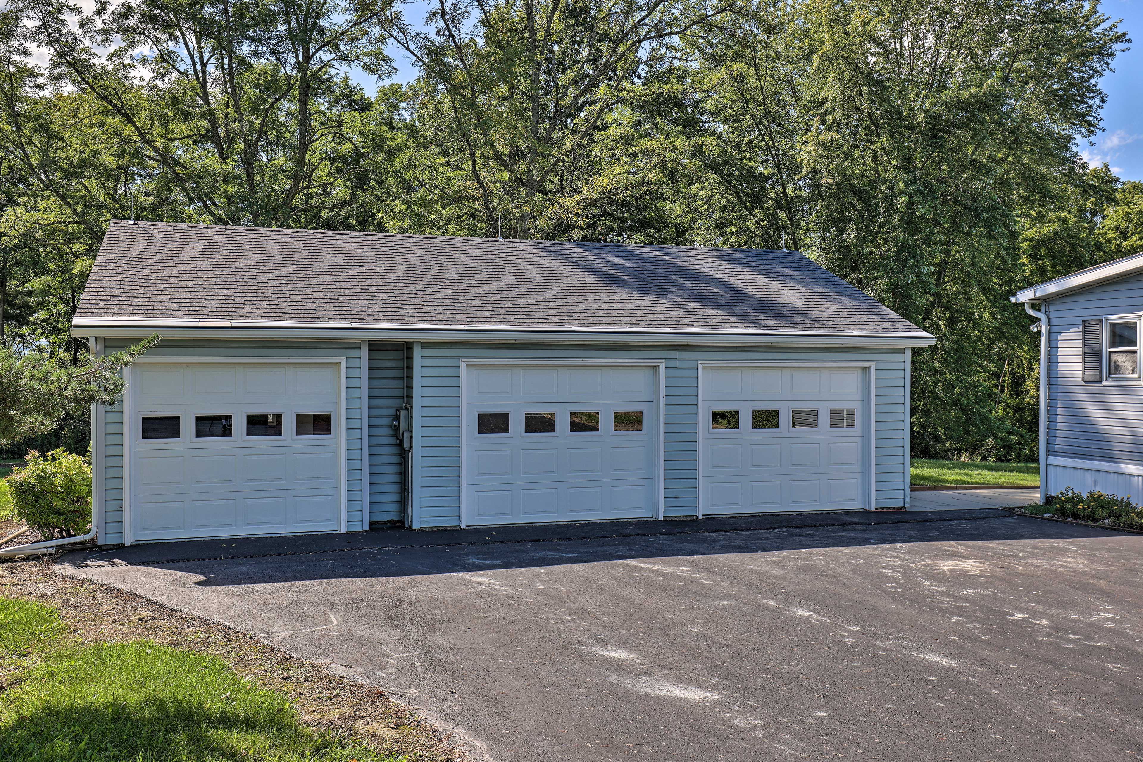Garage & Driveway Parking (4 Total Vehicles) | Trailer Parking