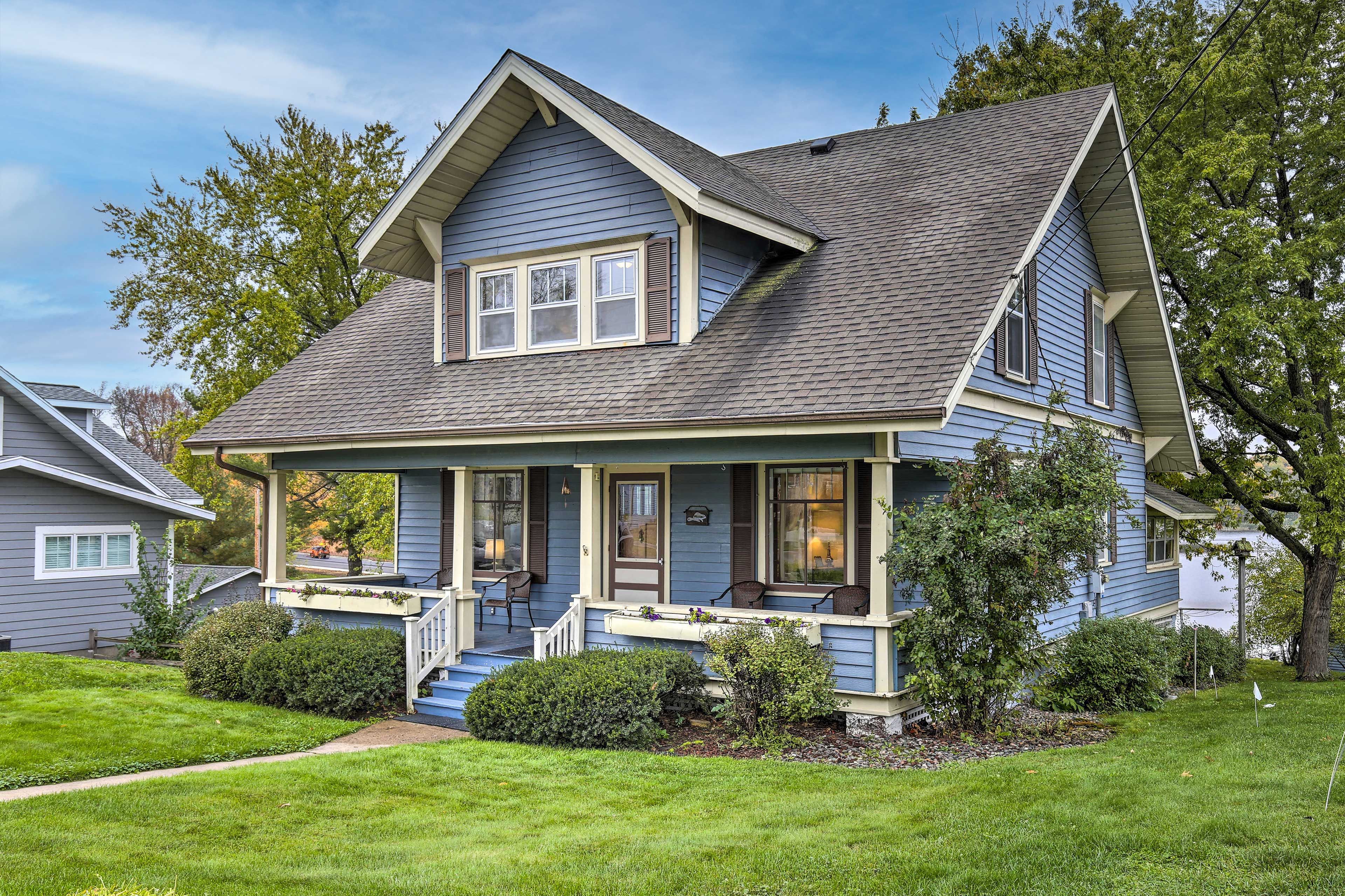 Cumberland Vacation Rental | 4BR | 1.5BA | 2 Stories | Stairs Required