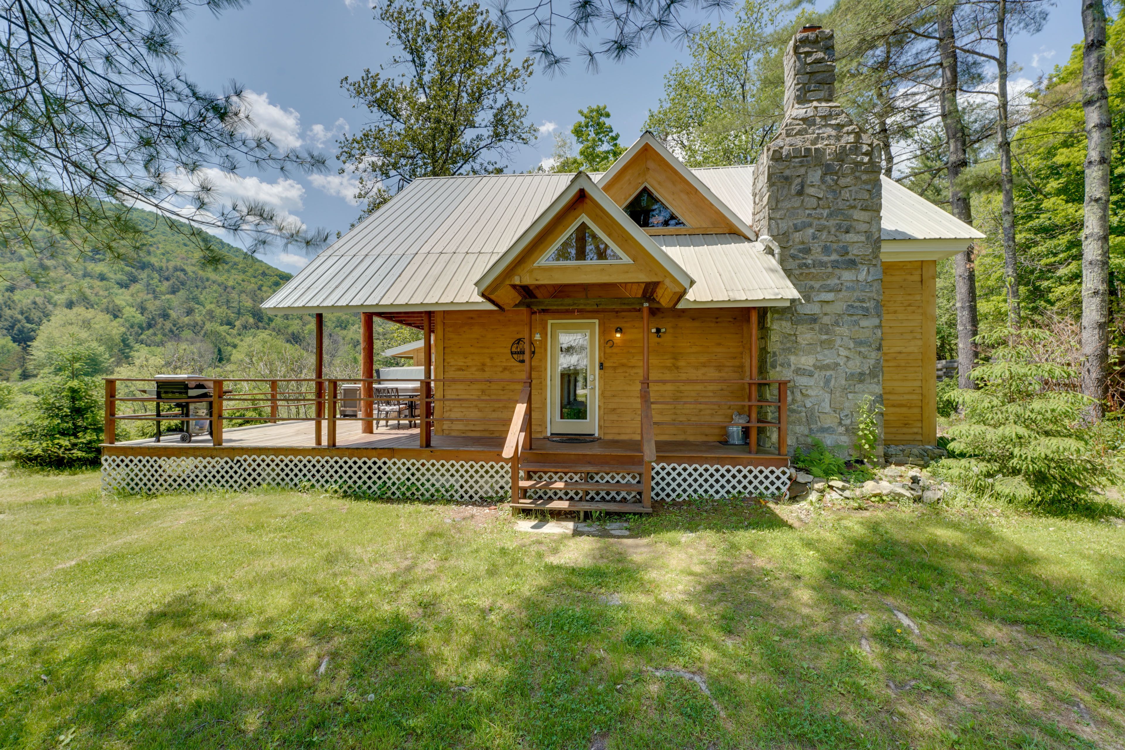 Cabin Exterior | Steps Required