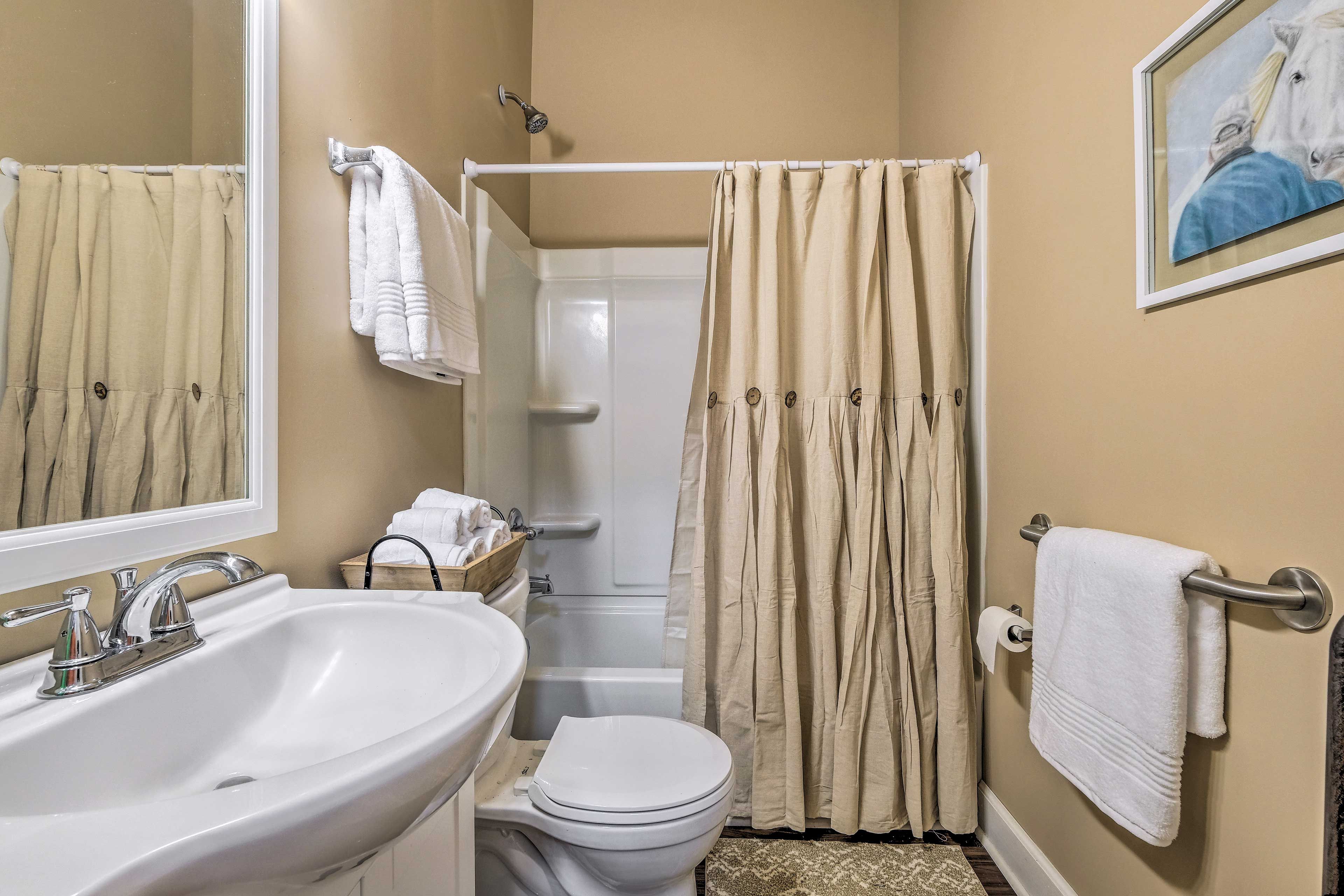 Full Bathroom | Hair Dryer