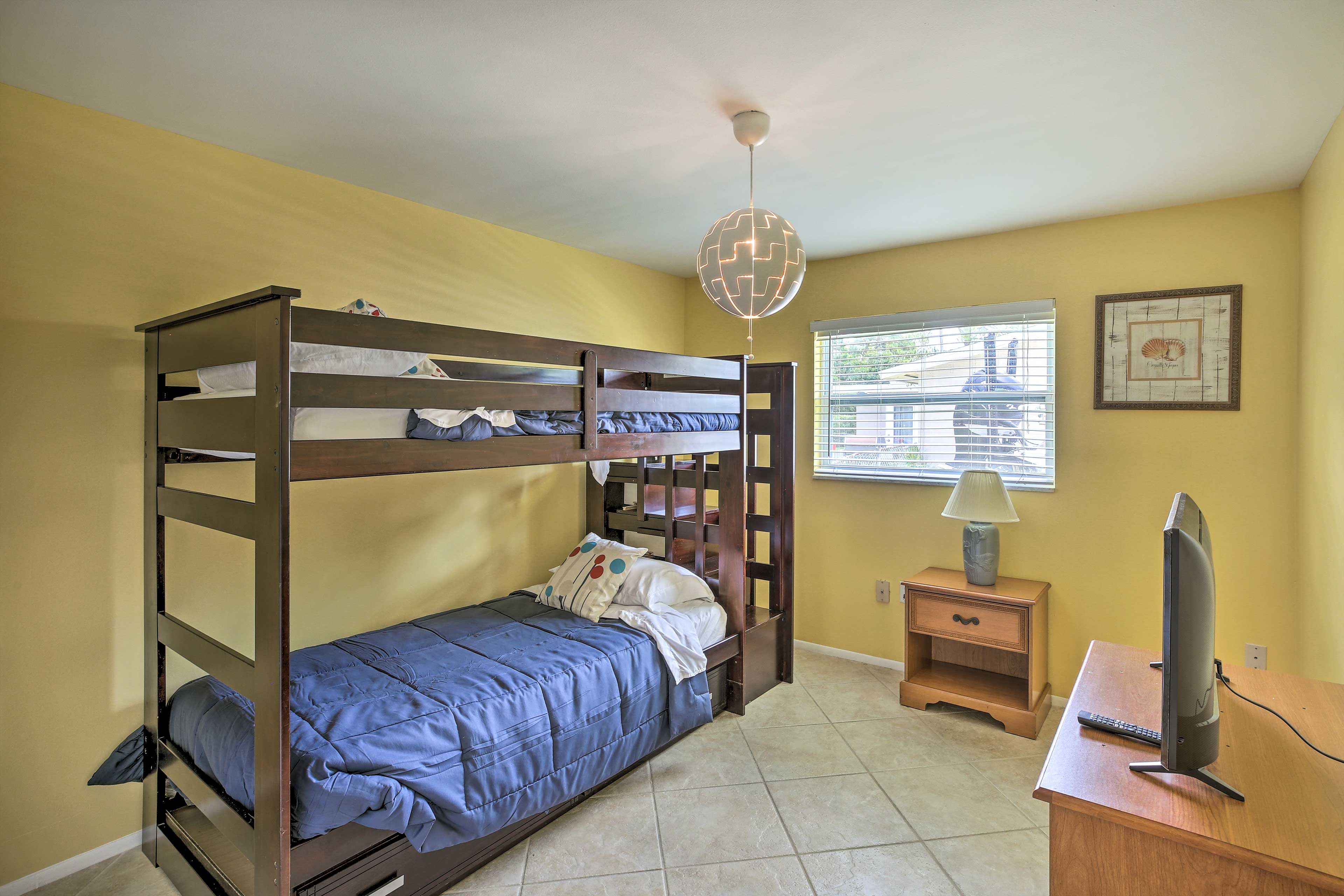 Bedroom 3 | Twin Bunk Bed
