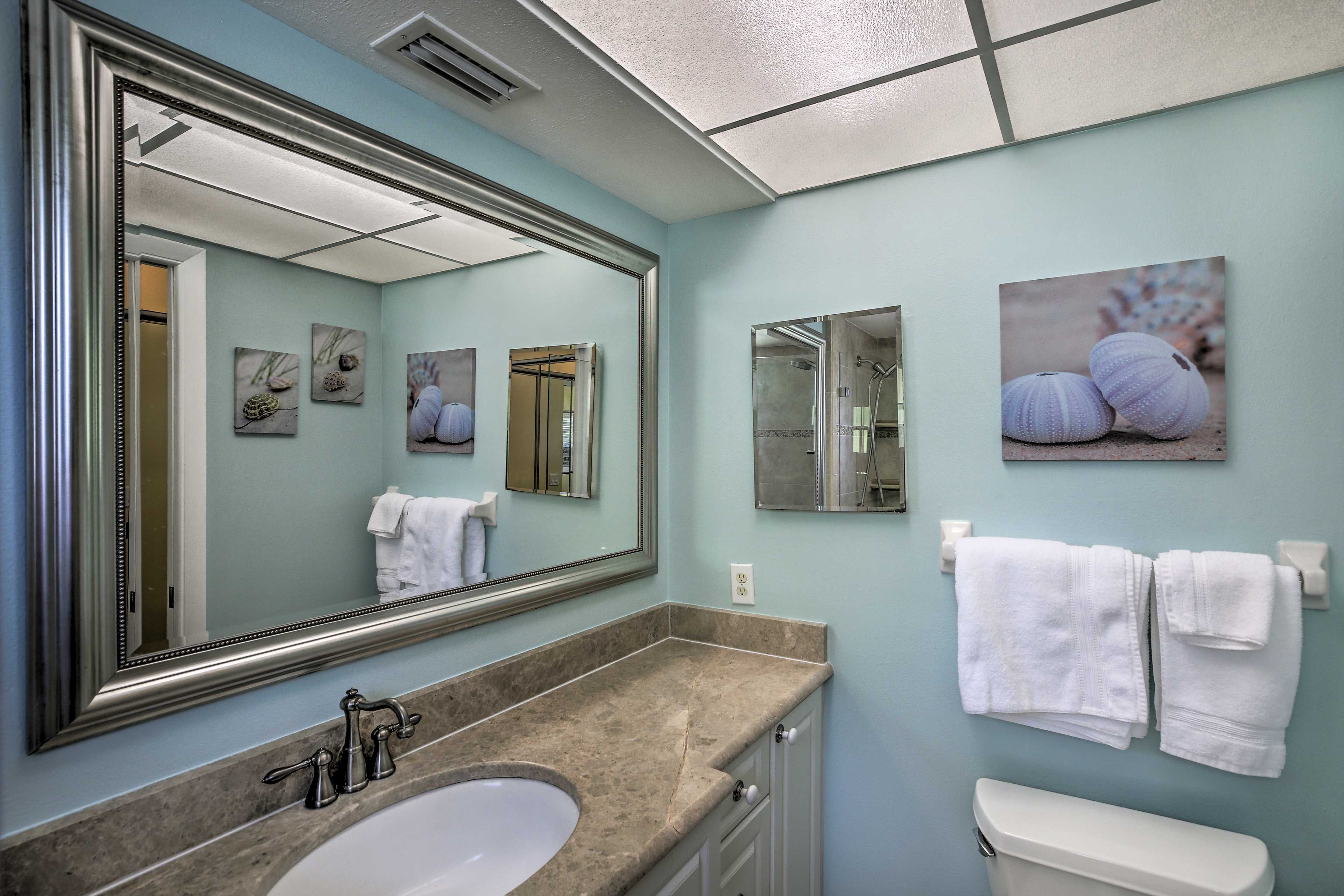 En-Suite Bathroom | Complimentary Toiletries