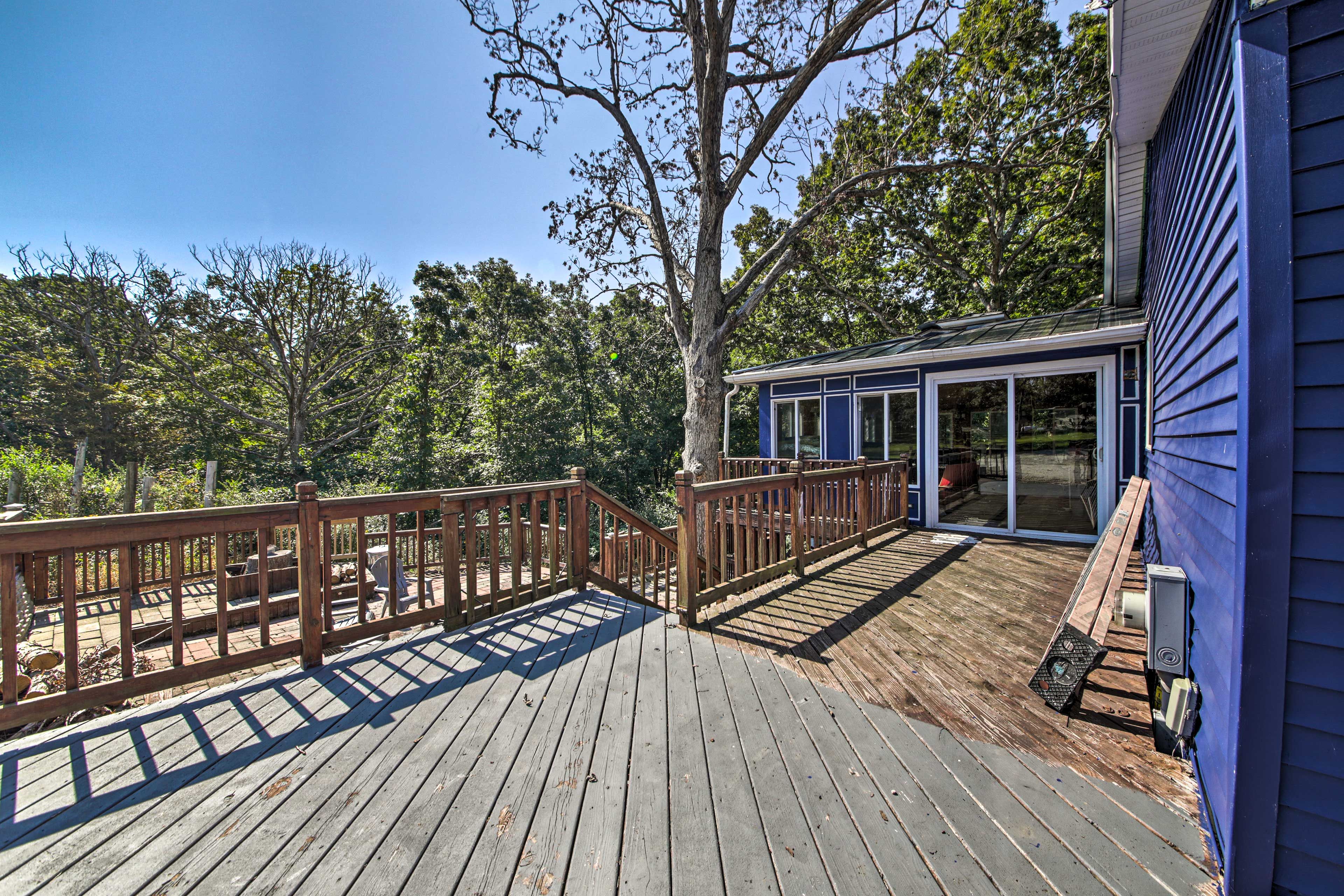 Deck | Rear Lower & Upper Decks Not Available