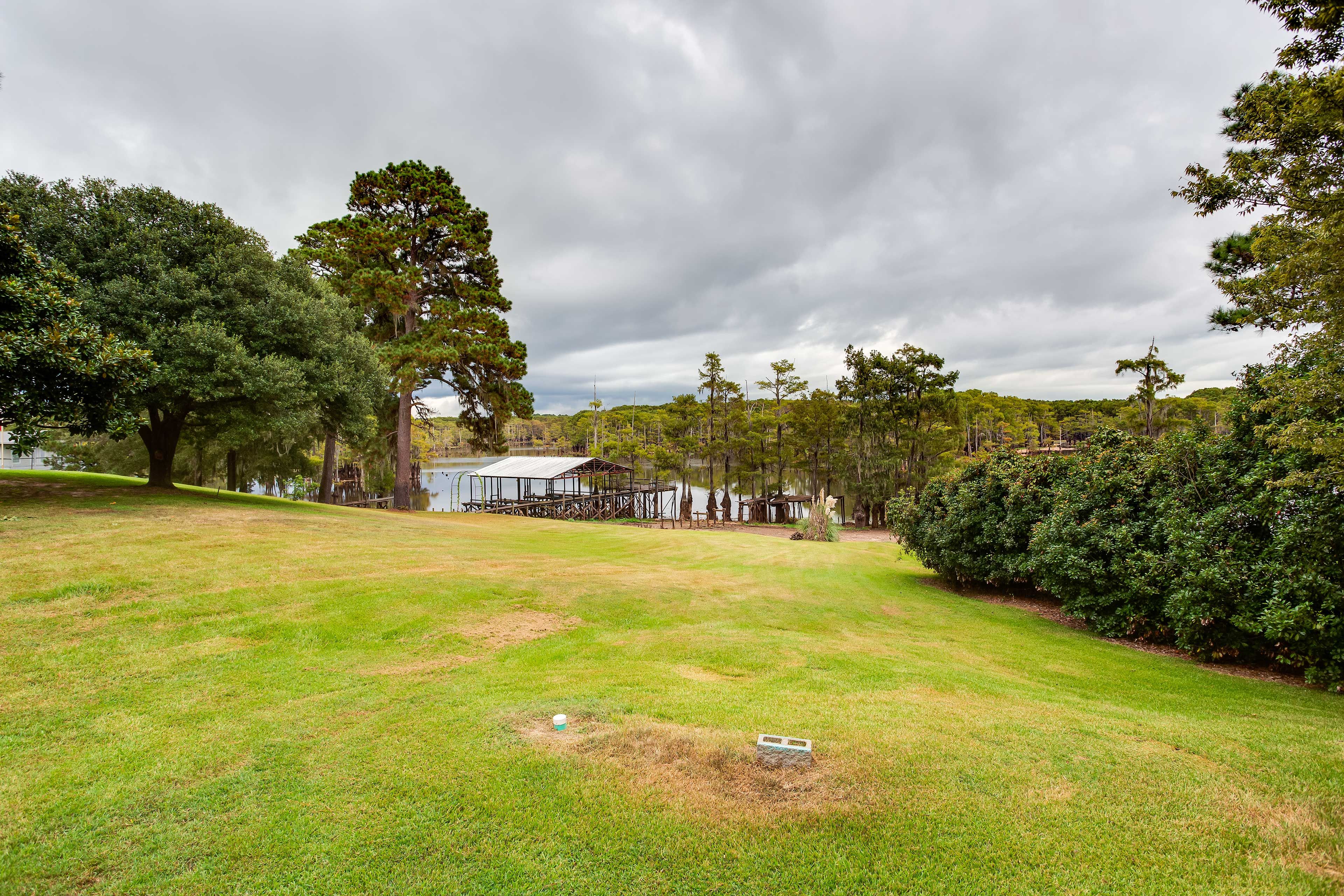 Private Yard | Lake Bistineau