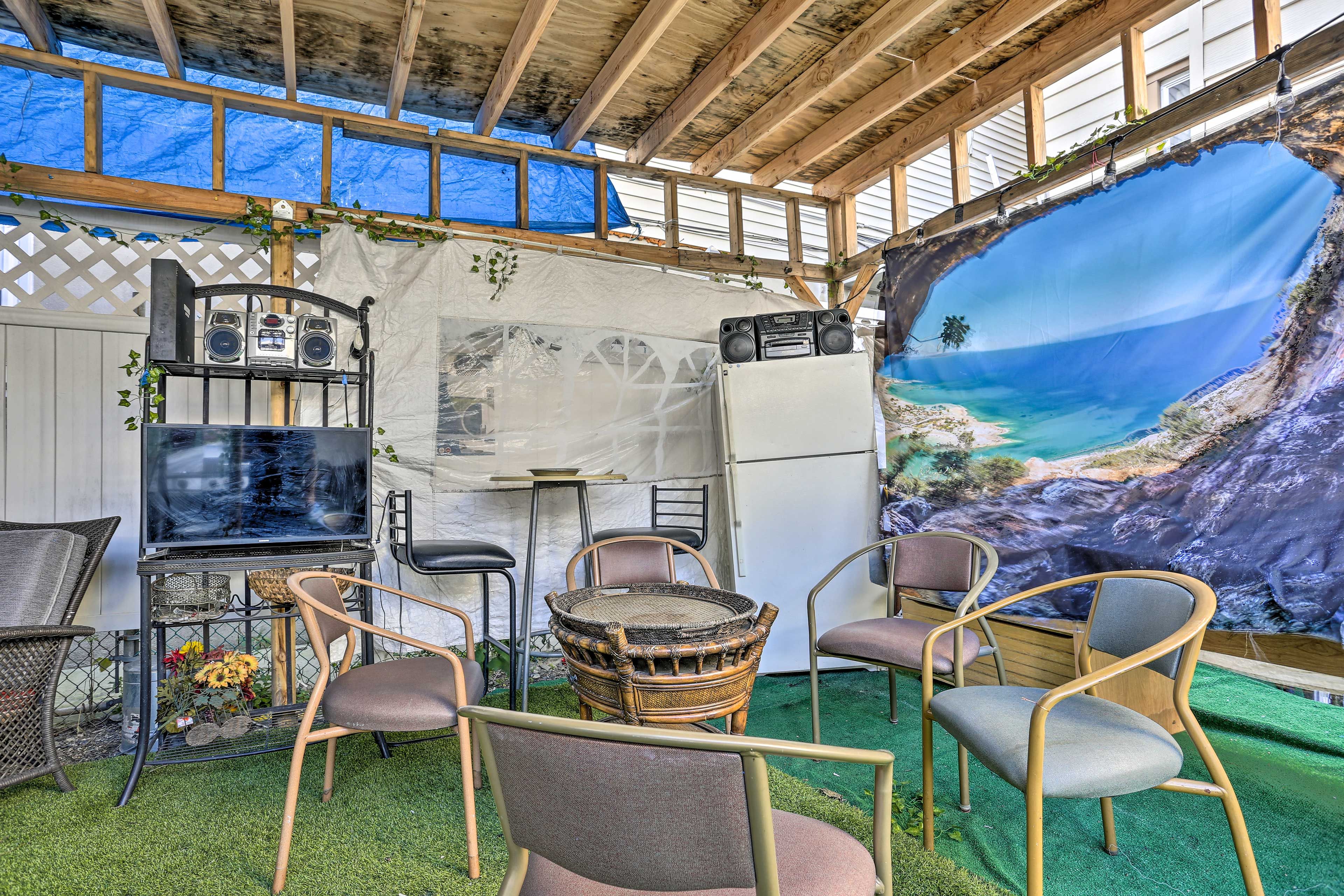 Outdoor Entertainment Space | Shared Area